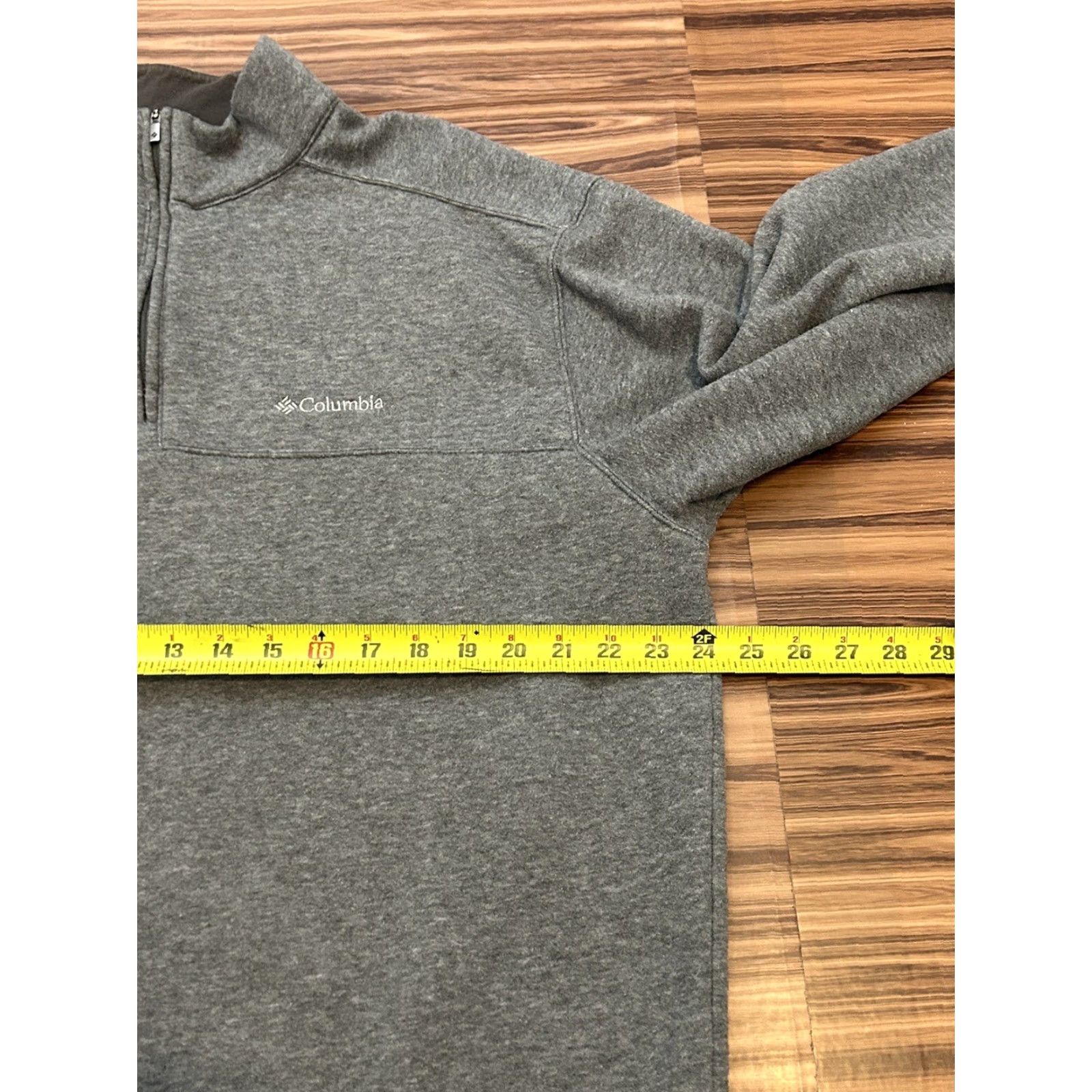 Vintage Columbia Pullover Sweater Mens XL Gray Short Description: 1/4 Zip, Logo, Classic Fit, Outdoor Theme, Casual Wear Size US XL / EU 56 / 4 - 3 Thumbnail