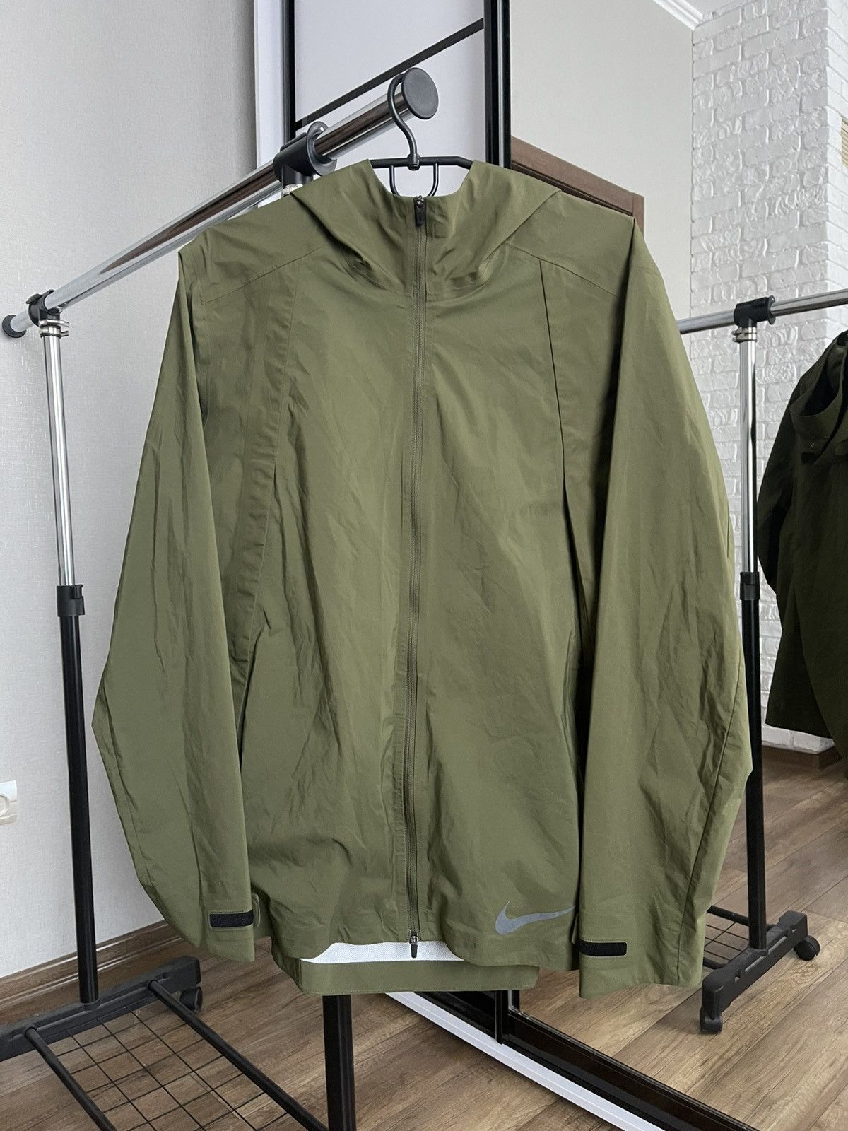 Nike Nike Zonal Aeroshield Running Zip Jacket Size US M / EU 48-50 / 2 - 3 Thumbnail