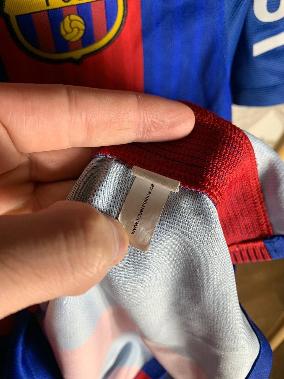 Nike VERY RARE NIKE FC BARCELONA SPAIN SOCCER JERSEY RETRO Y2K Size US S / EU 44-46 / 1 - 8 Thumbnail