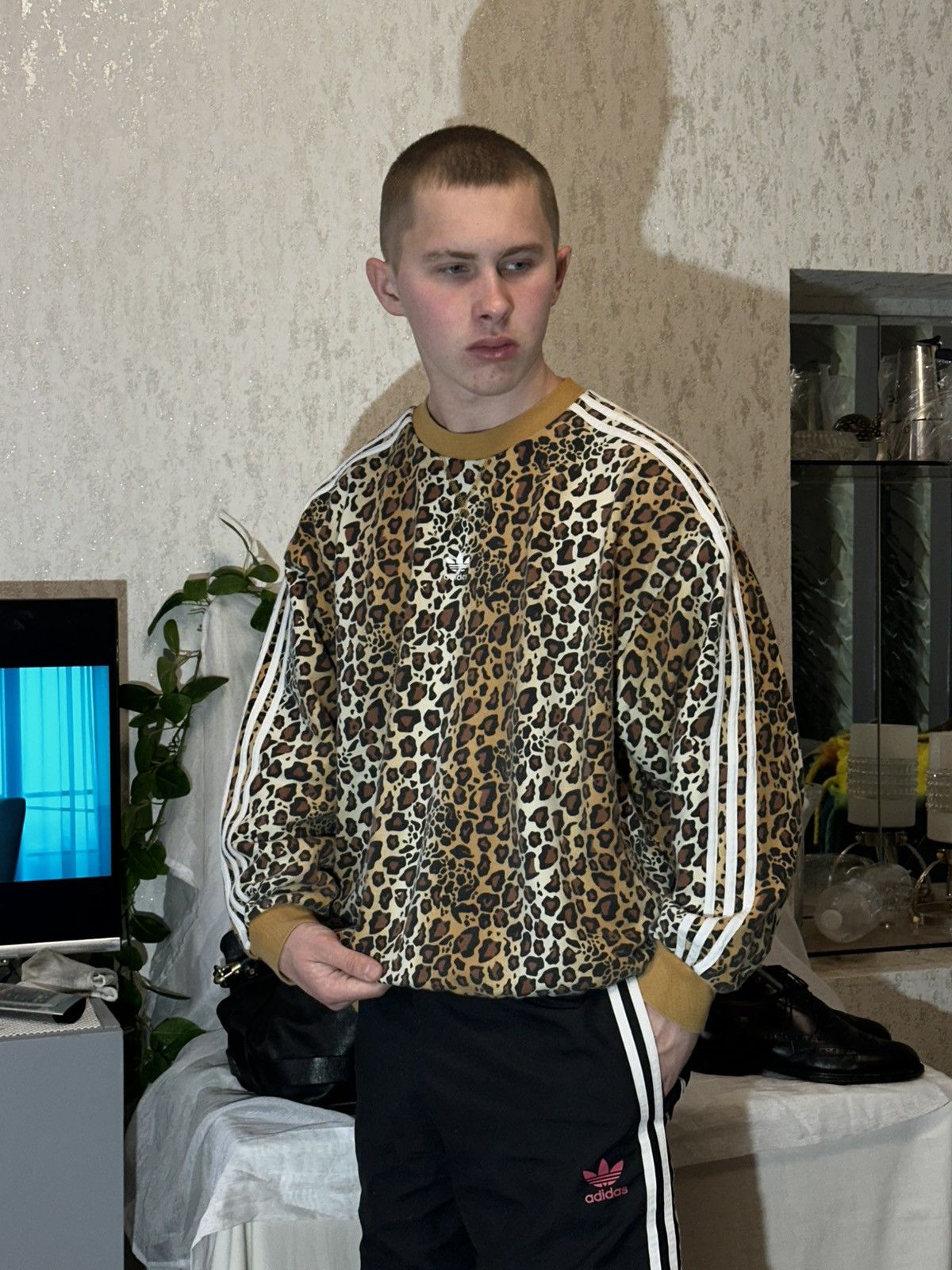 Adidas Oversized Leopard Sweatshirt Adidas Originals Size L / US 10 / IT 46 - 2 Thumbnail