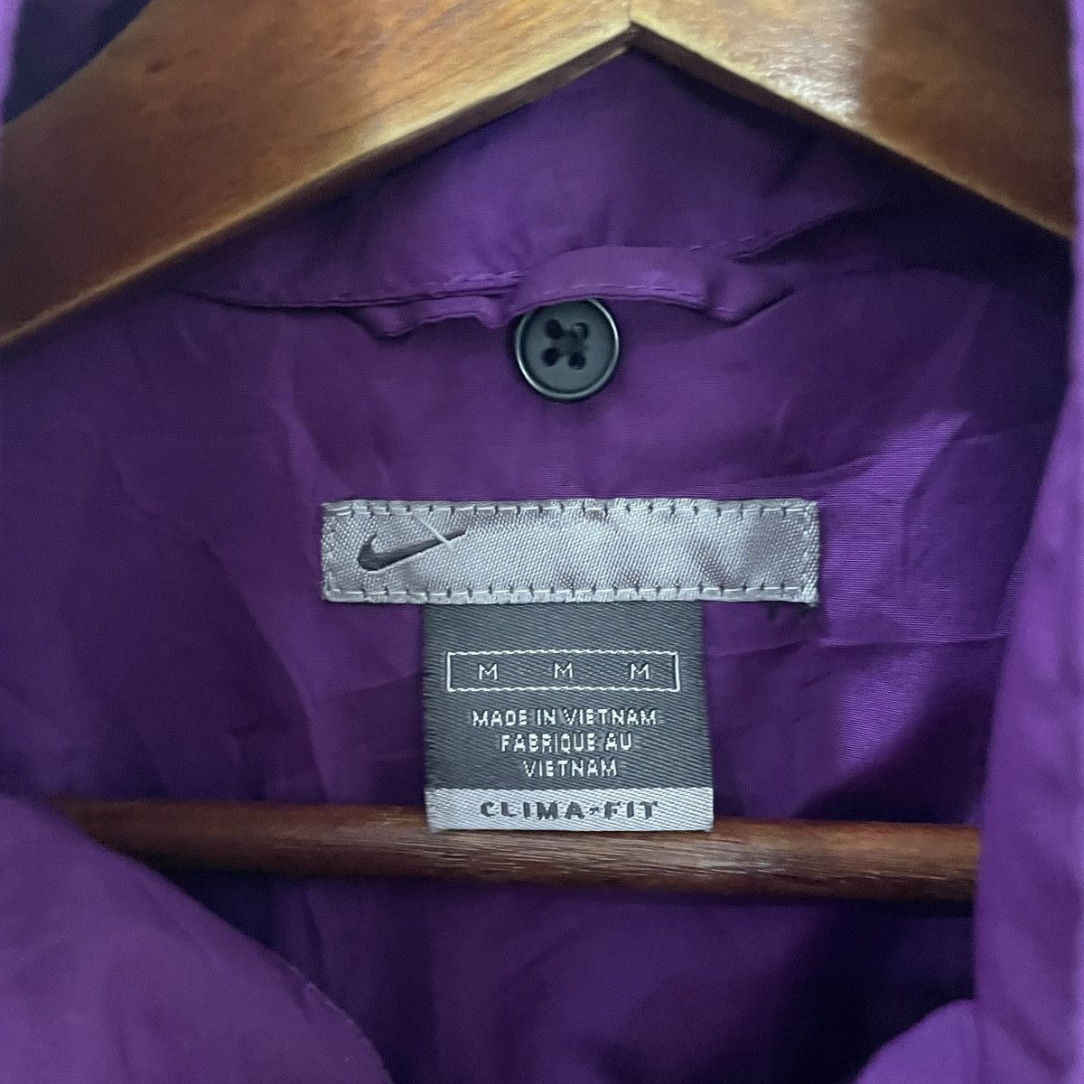Nike Vintage Nike Embroidery Small Logo Track Jacket Size US L / EU 52-54 / 3 - 5 Thumbnail