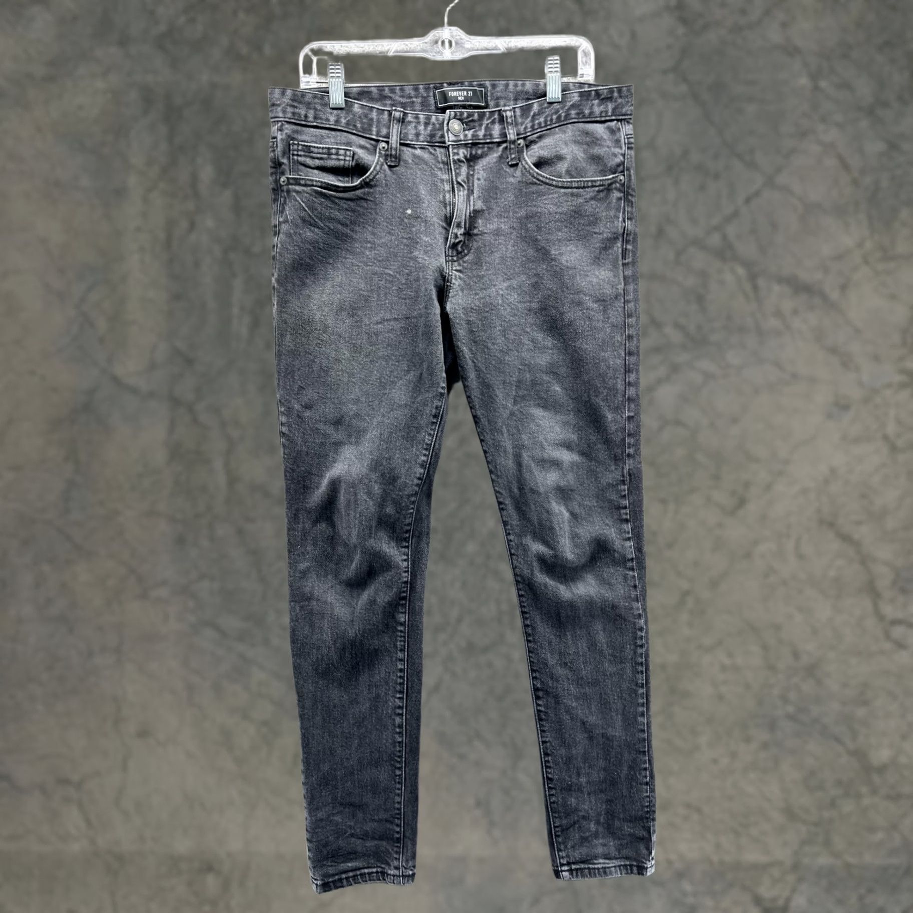 Forever 21 Forever 21 Jeans Mens 32 Gray Slim Skinny Stretch Denim Charcoal Wash Casual Size US 32 / EU 48 - 1 Thumbnail