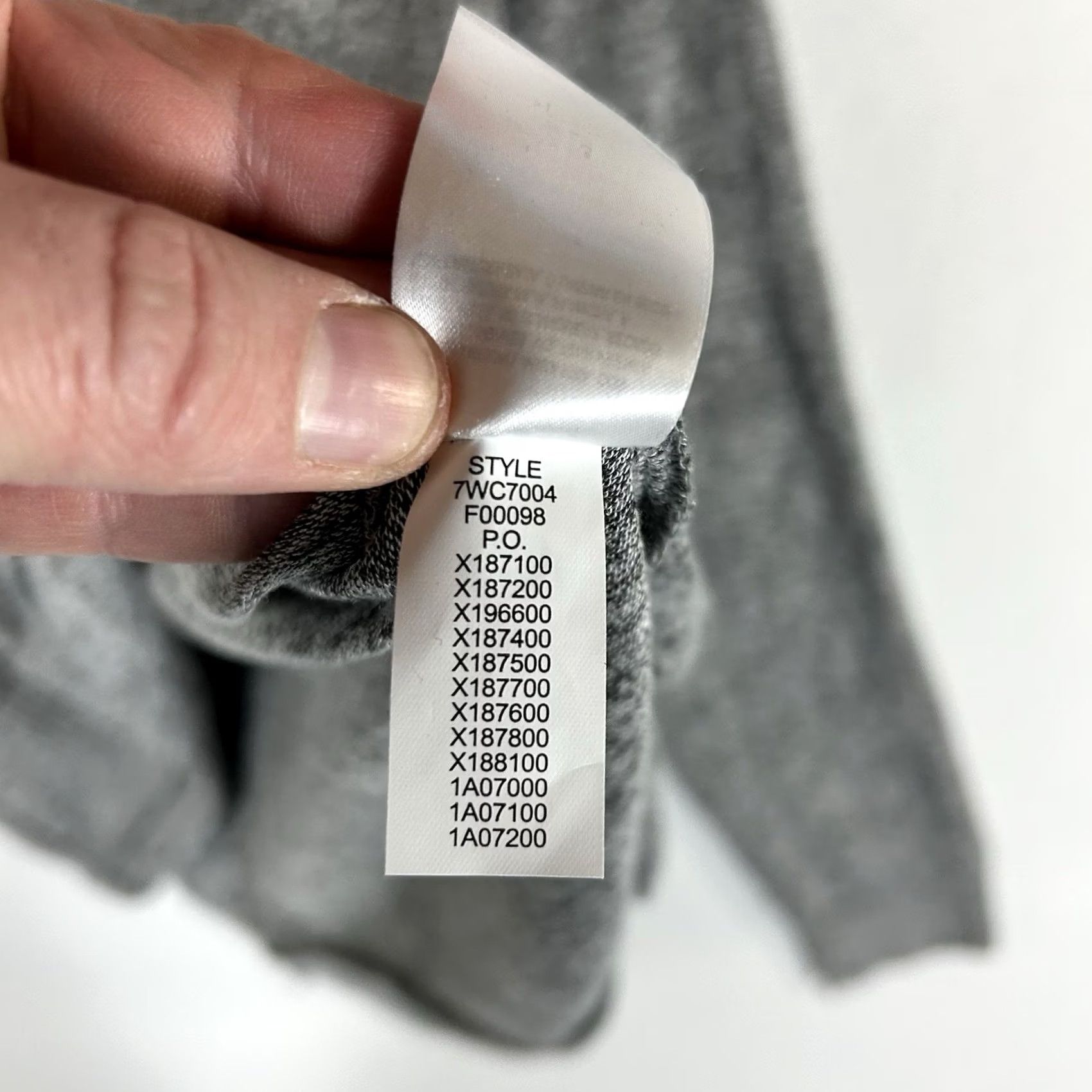 Lucky Brand Lucky Brand Sweatshirt Lightweight Long Sleeve V-Neck Pullover Womens Large Gray Pullover Knit Slim Casual City Minimalist Size L / US 10 / IT 46 - 6 Thumbnail