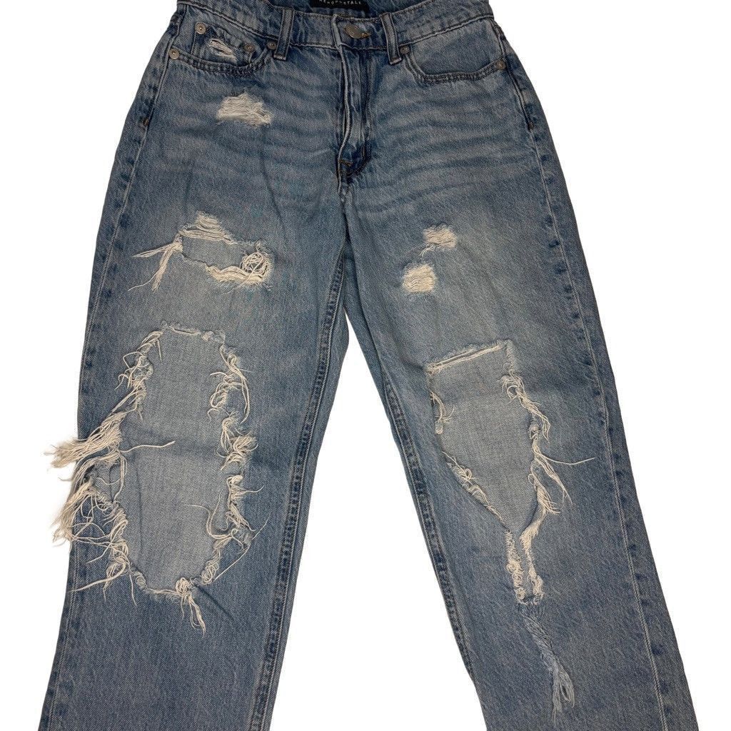 Aeropostale Aeropostale Distressed Mom Jeans Size 2 Light Wash Size 26" / US 2 / IT 38 - 1 Thumbnail