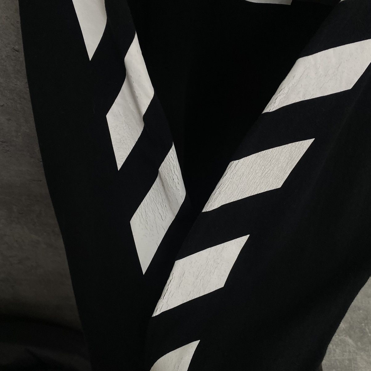 Off-White Off White Caravaggio Long Sleeve T-Shirt Size US XL / EU 56 / 4 - 6 Thumbnail