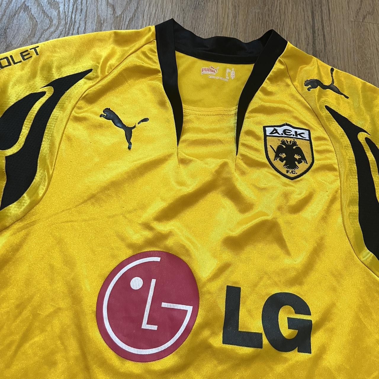 Puma 2011-12 Aek Puma yellow and black football shirt Size US S / EU 44-46 / 1 - 3 Thumbnail