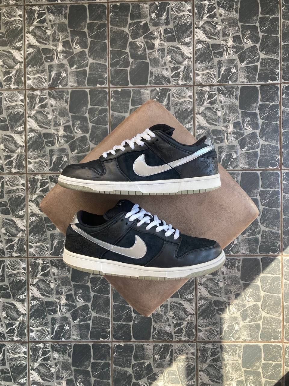 Nike SB Nike SB Dunk Low Premium Takashi 2 Size US 12 / EU 45 - 3 Thumbnail