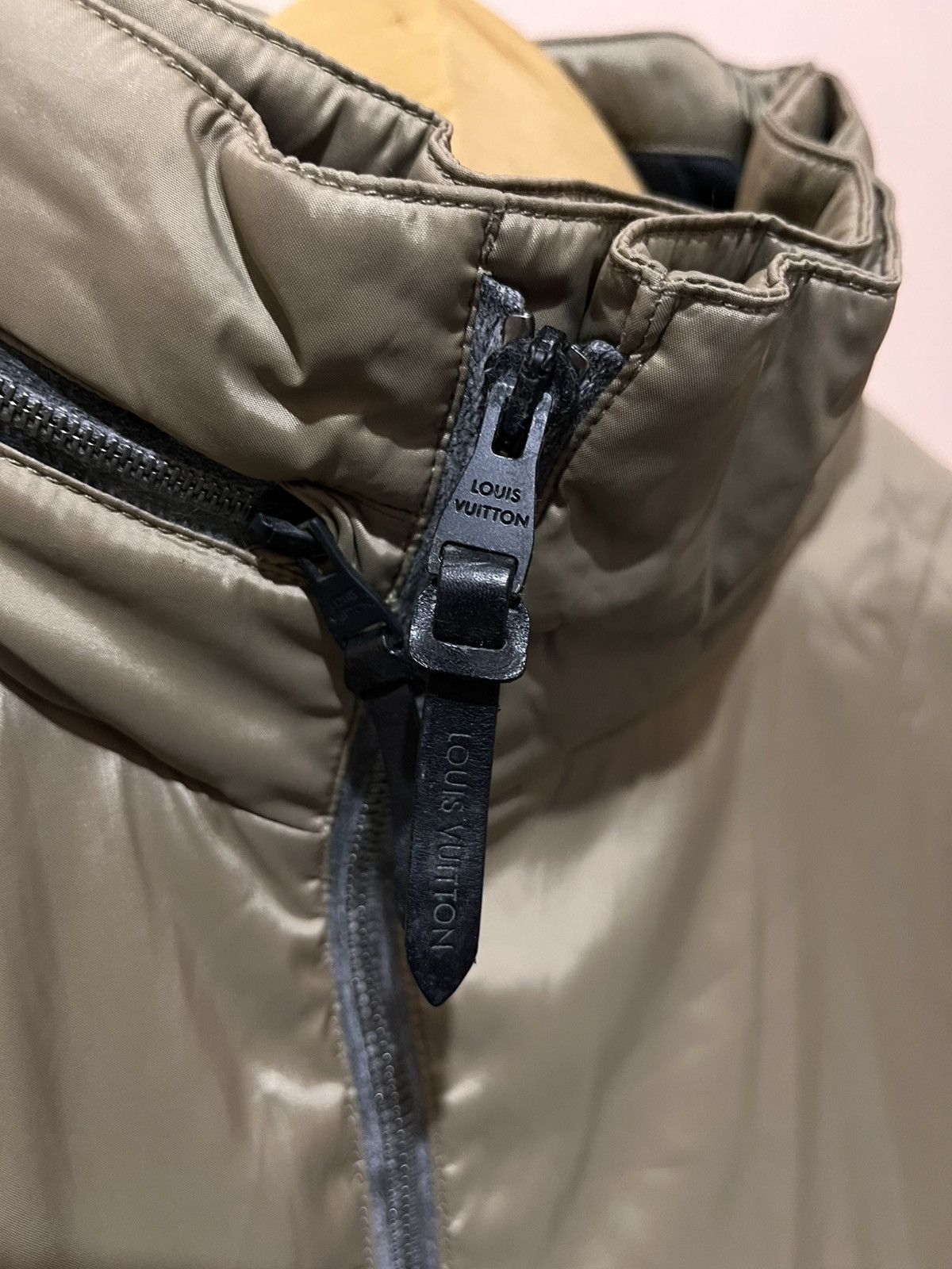 Louis Vuitton Louis Vuitton - Assymetrical Zipper - Technical Jacket Size US M / EU 48-50 / 2 - 18 Thumbnail