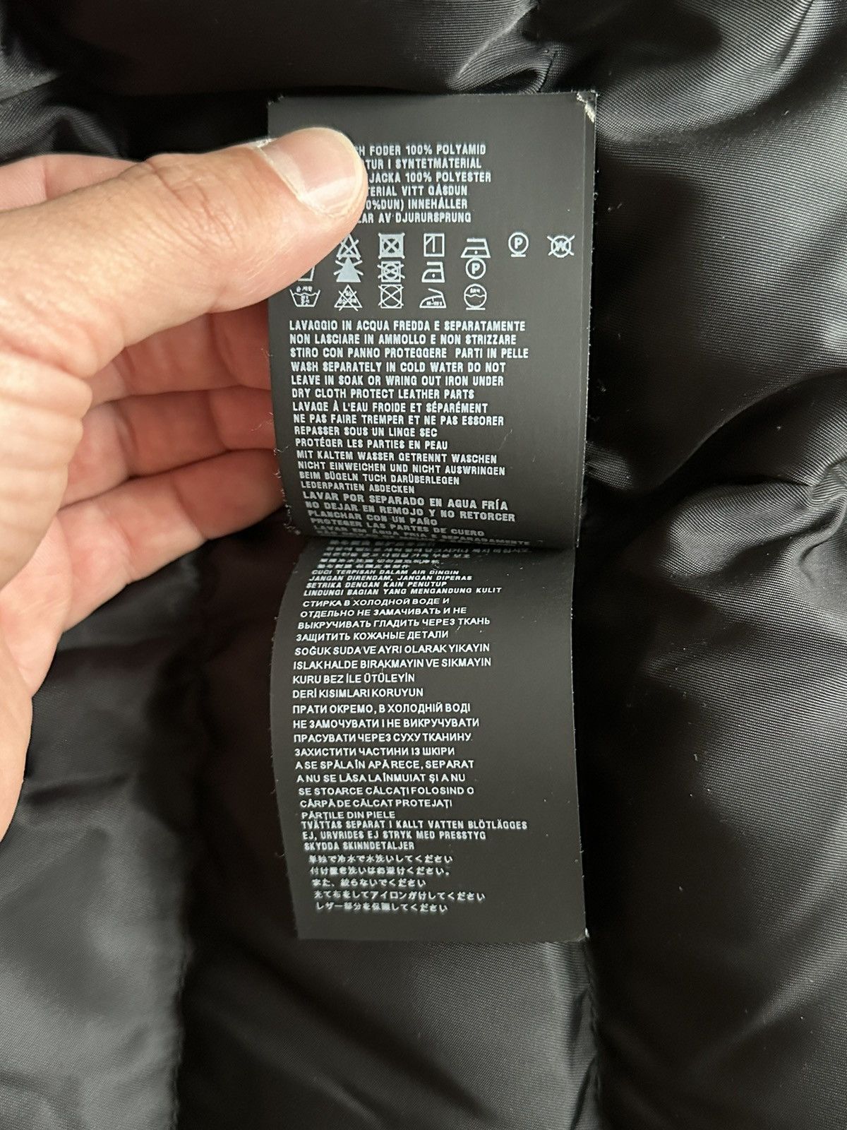 Prada 2019 Prada triangle parka Size US M / EU 48-50 / 2 - 10 Thumbnail