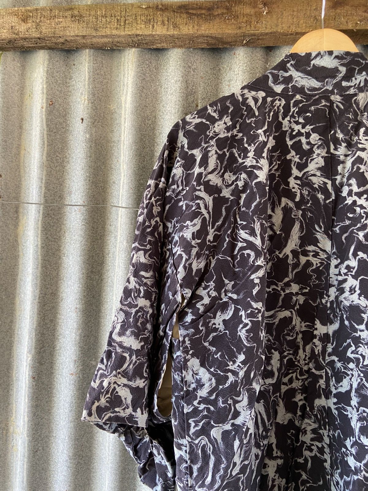 Komono monochrome abstract marble print or smoky camo pattern Size US M / EU 48-50 / 2 - 4 Thumbnail