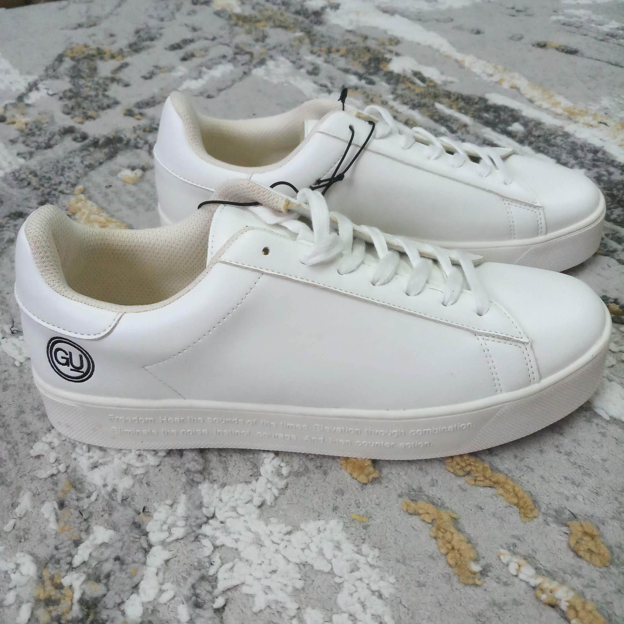 GU × Undercover GU x Undercover Jun Takahashi White Shoes Size US 7 / EU 40 - 4 Thumbnail
