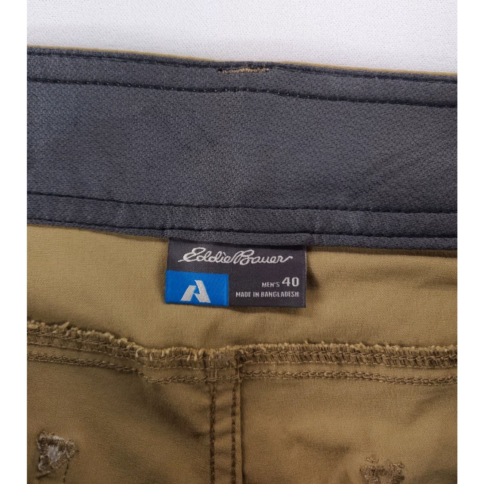 Eddie Bauer Eddie Bauer First Ascent Shorts Tan Hiking Performance 12 Inch Inseam Mens 40 Brown Mens Size US 40 / EU 56 - 3 Thumbnail