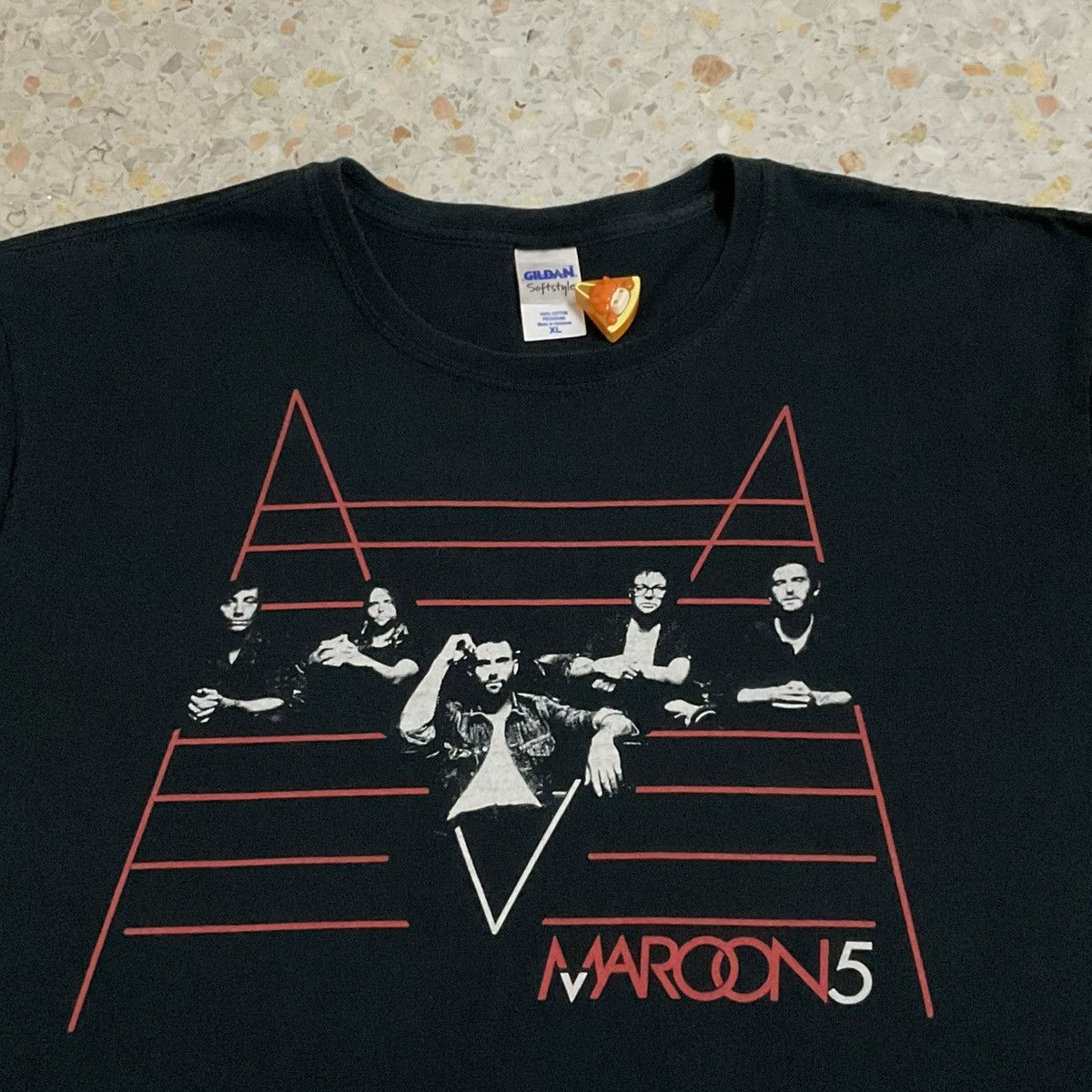 Band Tees Maroon 5 Tour 2011 Size US XL / EU 56 / 4 - 4 Thumbnail