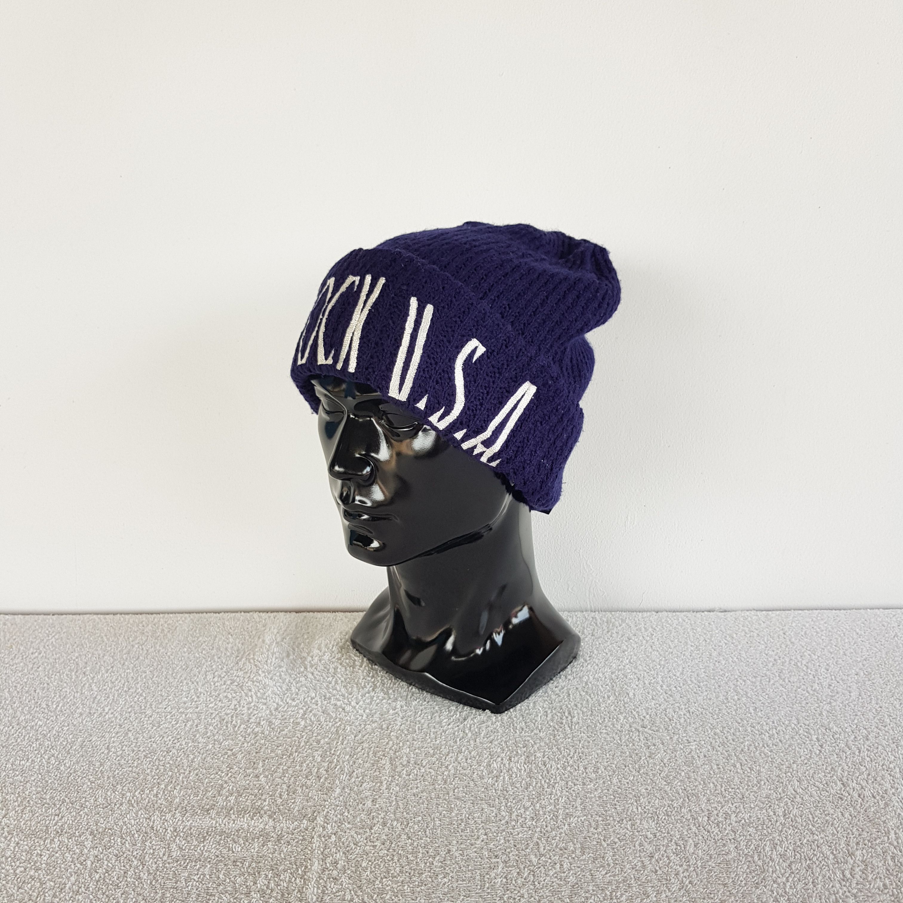 Japanese Brand Vintage Outdoor Beanie Y2K Shiprock USA Humor Snow Caps Hats Size ONE SIZE - 1 Thumbnail