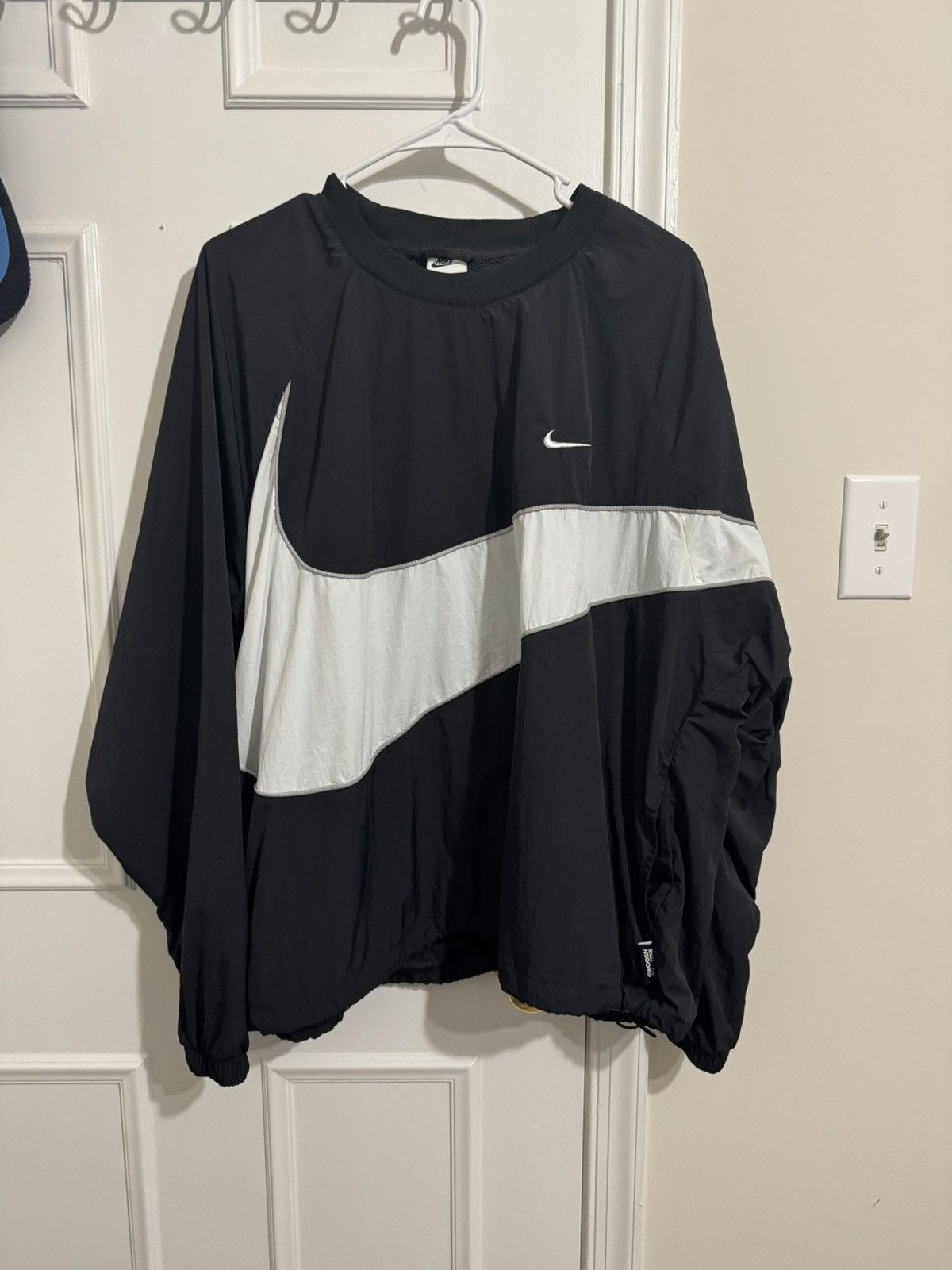 Nike Nike swoosh top Size US L / EU 52-54 / 3 - 1 Thumbnail
