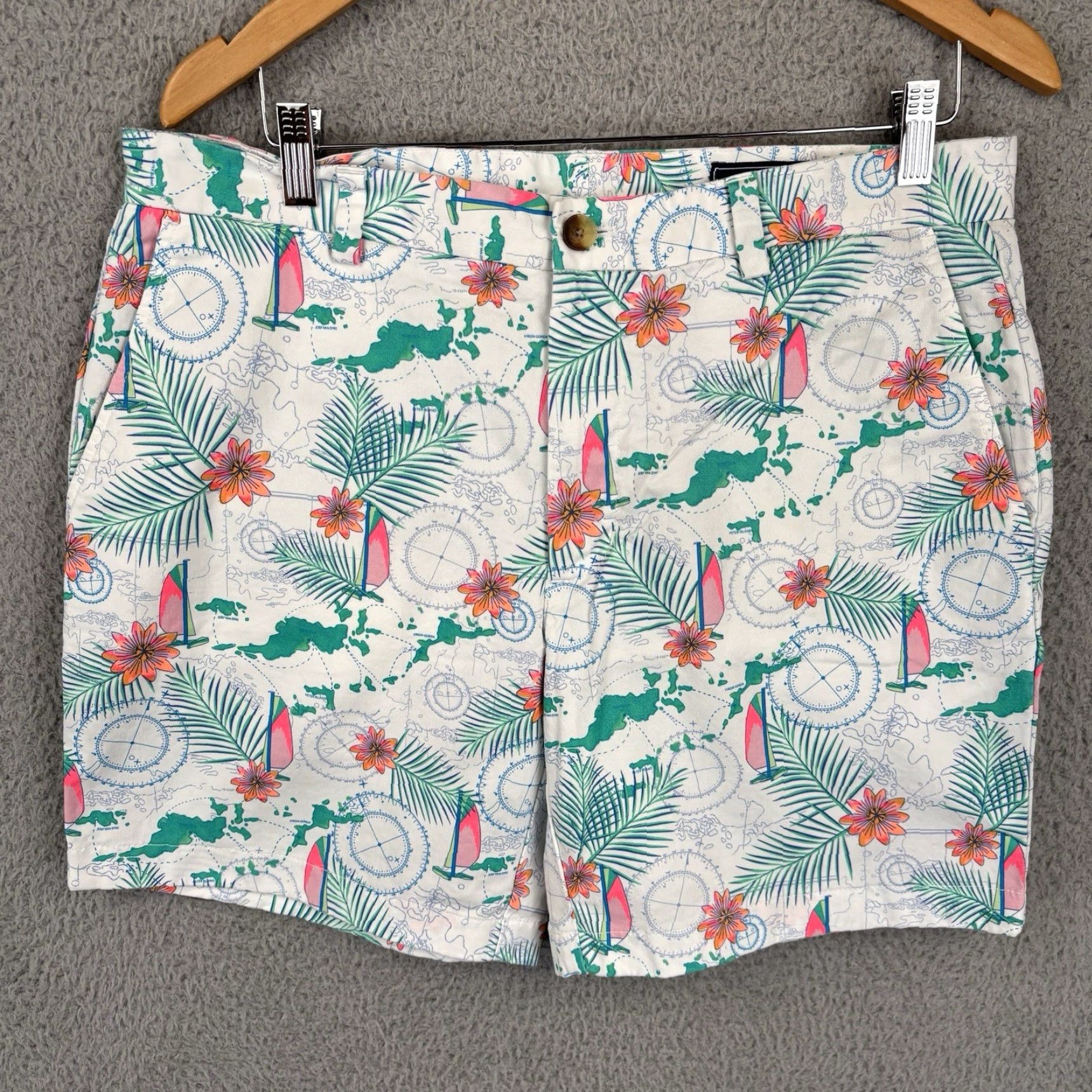 Vineyard Vines Vineyard Vines Shorts Mens 34 Floral Print Sailboat Preppy 7" Inseam Chino Cotton Spandex White Mens Regular Vintage: No Size US 34 / EU 50 - 2 Thumbnail