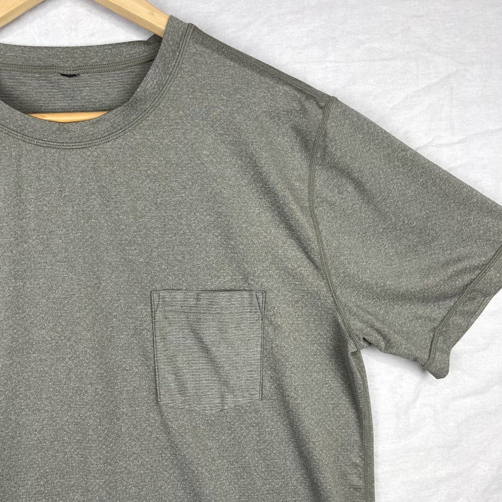 Vuori Vuori Shirt Mens Large Gray Heather Performance Pocket Tee Athletic Gym Stretch Size US L / EU 52-54 / 3 - 3 Thumbnail