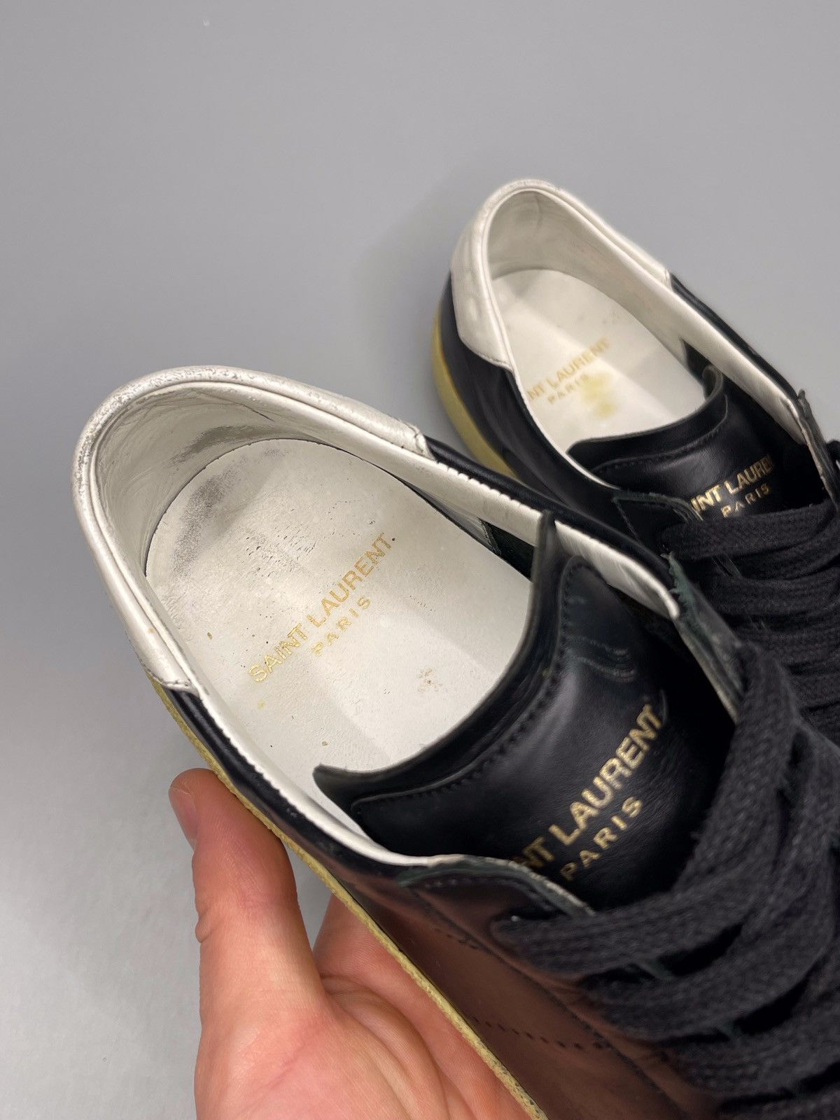 Saint Laurent Paris Saint Laurent Paris Leather Low-Top Sneakers SL/06 Size US 8.5 / IT 38.5 - 7 Thumbnail