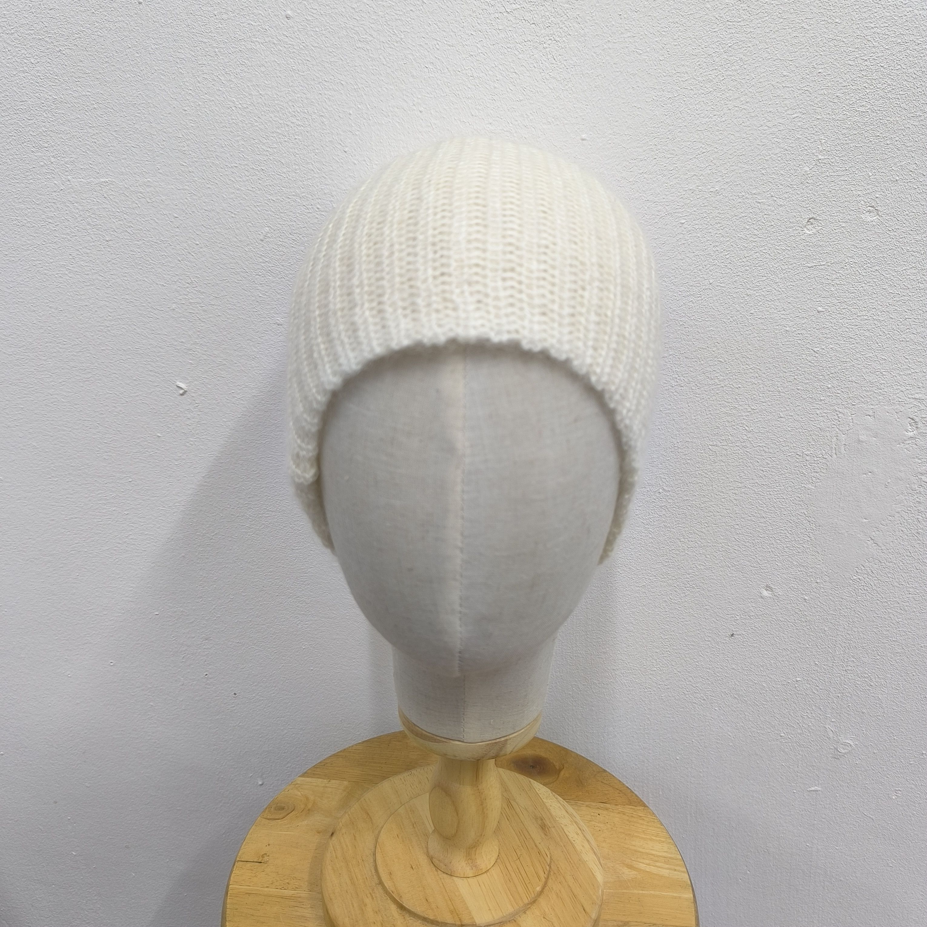 Japanese Brand 🌟Japanese brand flash report fur long pull on beanie hat Size ONE SIZE - 2 Thumbnail