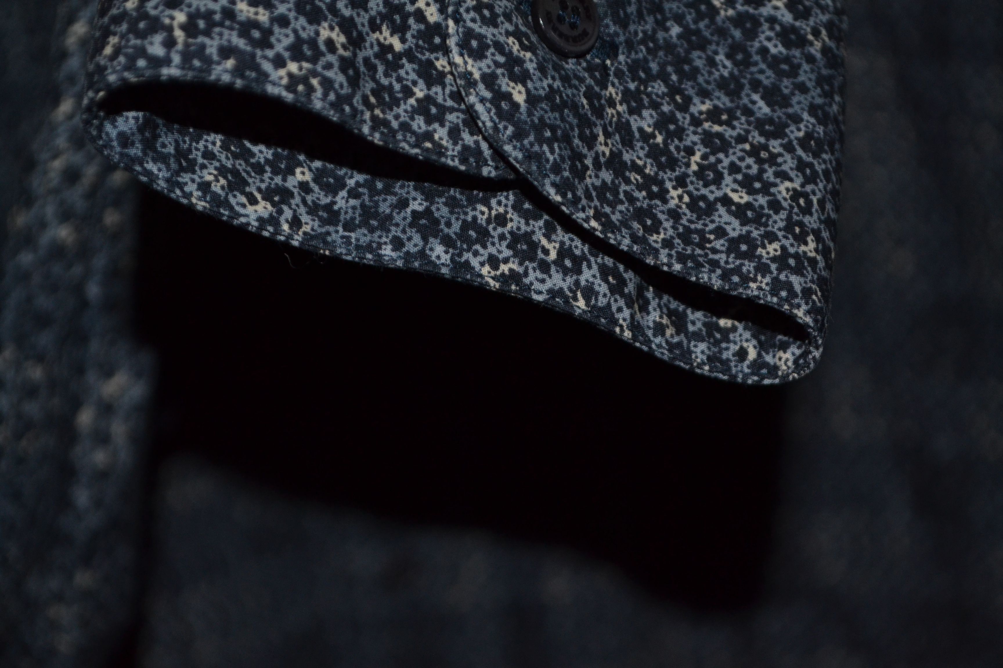 Burberry Burberry Blue Abstract Print L Men's Checkered Shirt Size US L / EU 52-54 / 3 - 8 Thumbnail