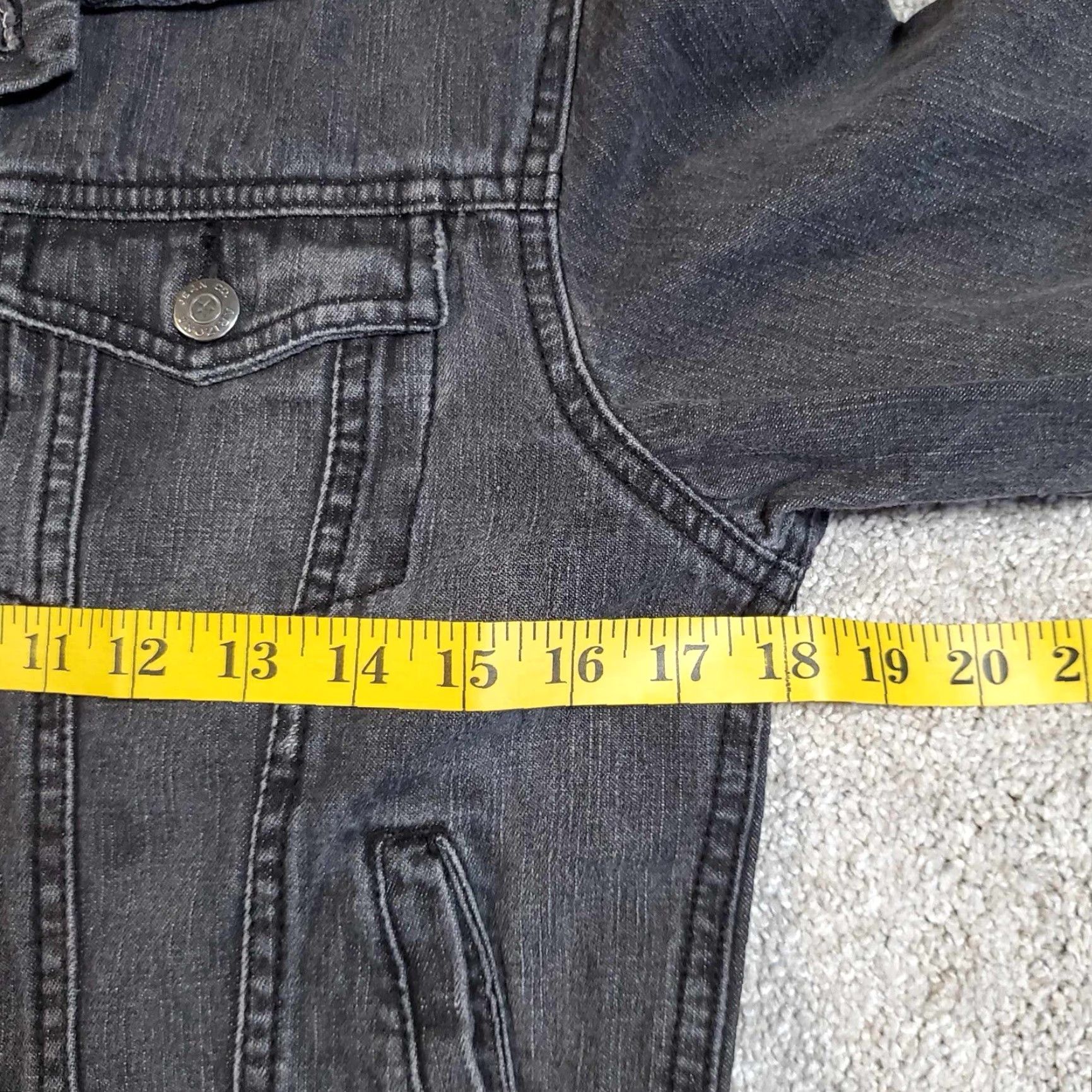 Vintage VINTAGE Arizona Jean Blacked Washed Distressed Denim Jacket Womens Size 32" / US 10 / IT 46 - 4 Thumbnail