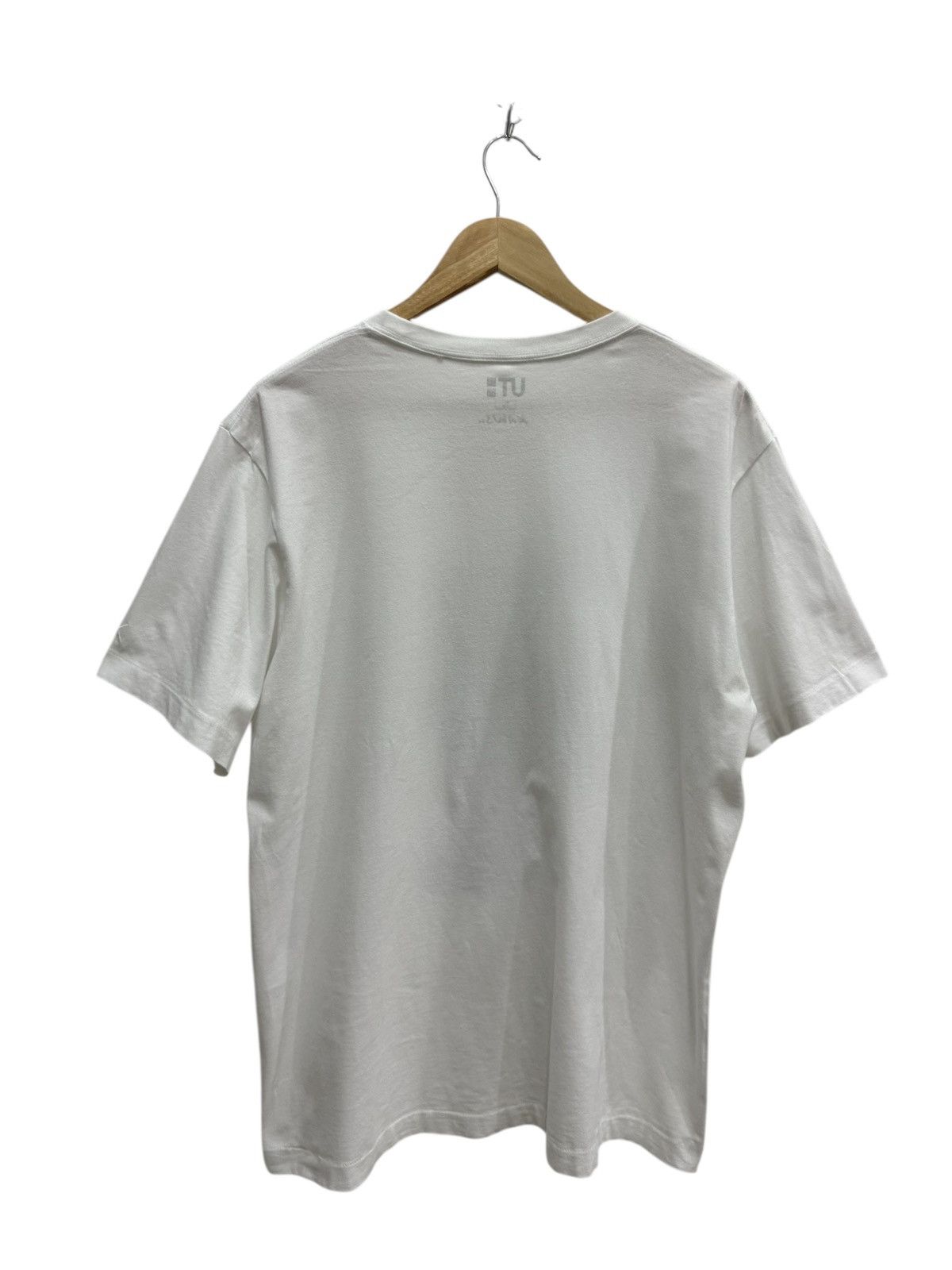 Kaws × Uniqlo Uniqlo x Kaws Size US XL / EU 56 / 4 - 2 Thumbnail
