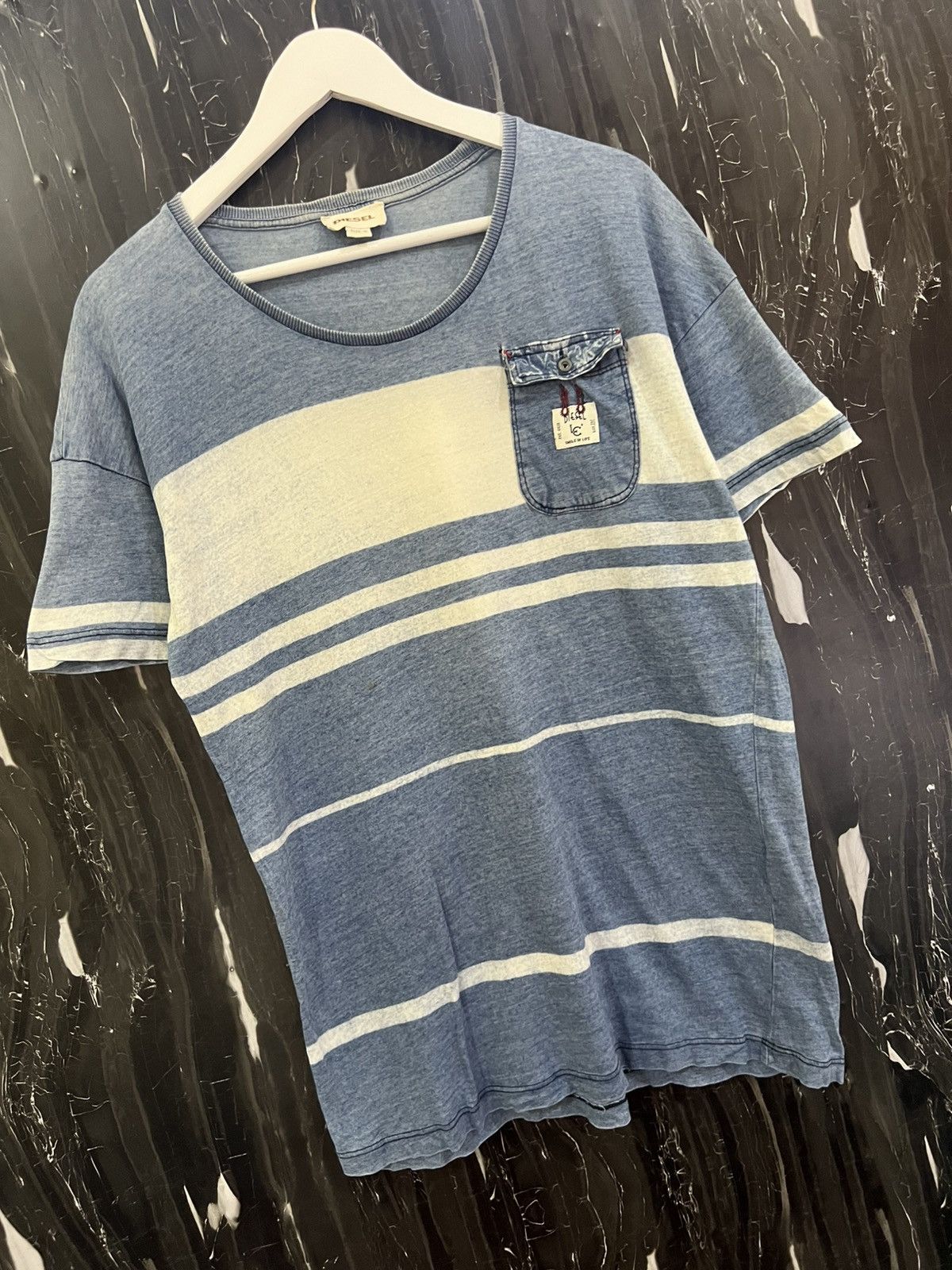 Diesel Vintage 90s Diesel T-Shirt – Rare Early Era Streetwear Size US M / EU 48-50 / 2 - 3 Thumbnail