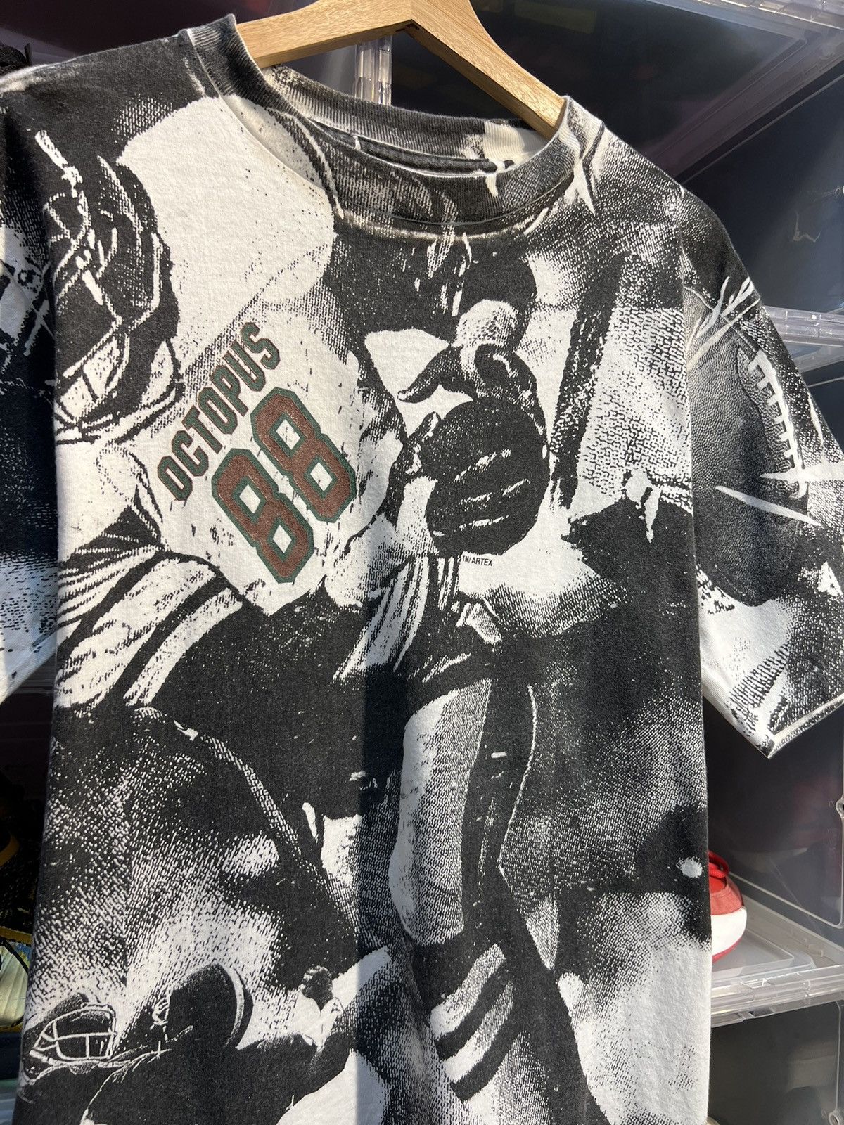 NFL × Vintage OCTOPUS 88 VINTAGE FULLPRINT ARTEX NFL TEE Size US M / EU 48-50 / 2 - 3 Thumbnail
