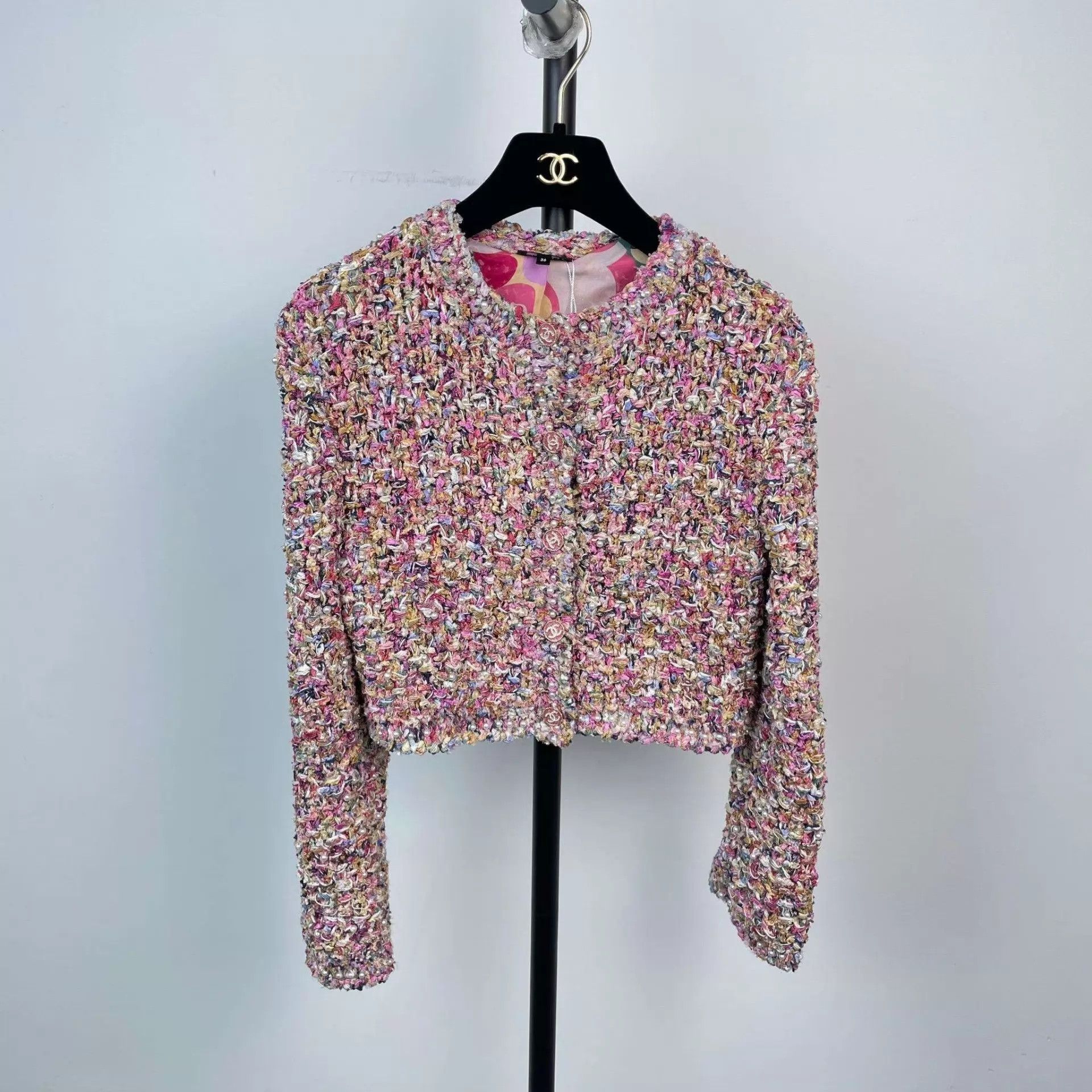 Chanel Chanel 95 New Heavy Knit Pink 36 Jacket Size XS / US 0-2 / IT 36-38 - 1 Thumbnail