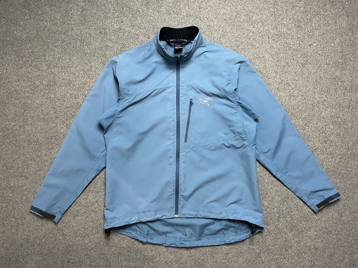 Arc'teryx Arcteryx light jacket Size M / US 6-8 / IT 42-44 - 2 Thumbnail