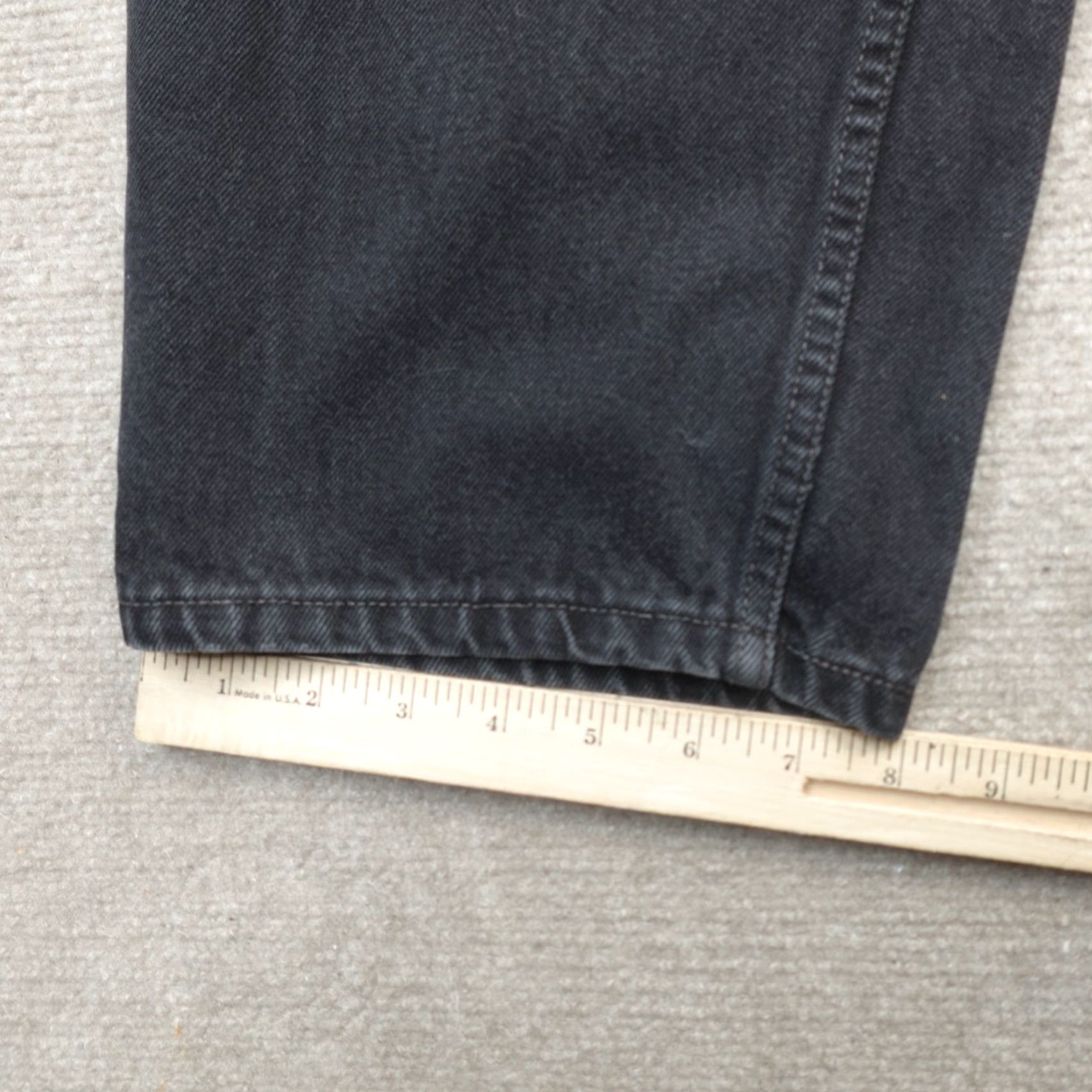 Levi's VINTAGE Levi's 550 Jeans 36 x 33 Black Zip Fly Relaxed Taper Men 36 Regular Inseam 33 Levi's 550 Denim Cotton Jeans 1998 Black Mens Size US 36 / EU 52 - 4 Thumbnail