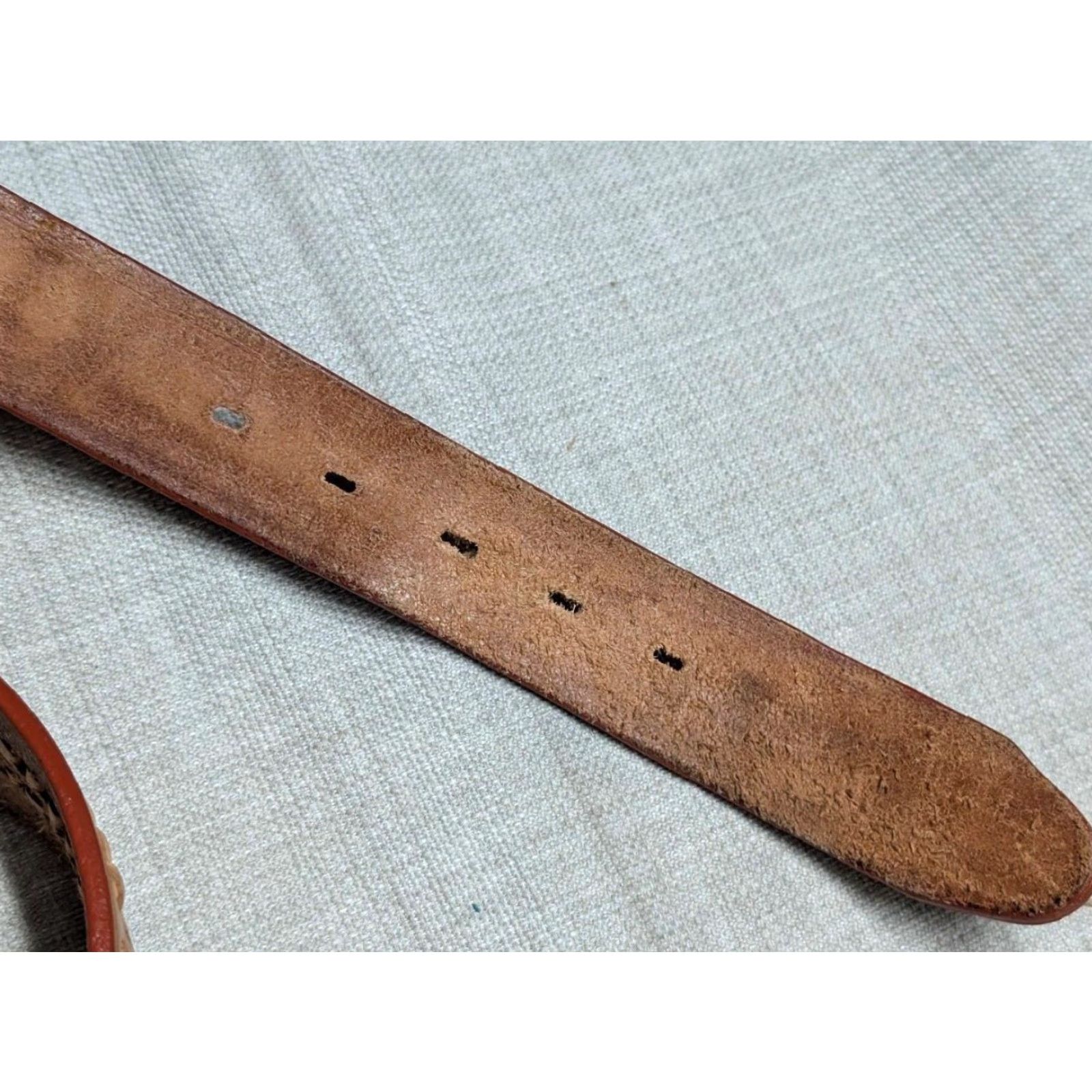 Vintage VINTAGE handcrafted western belt 1-1/2" tooled cowhide brown 44 Men Leather Belt, Cowboy, Rodeo, Buckle Snaps California Mexico Cowboy Mens Size 44 - 6 Thumbnail