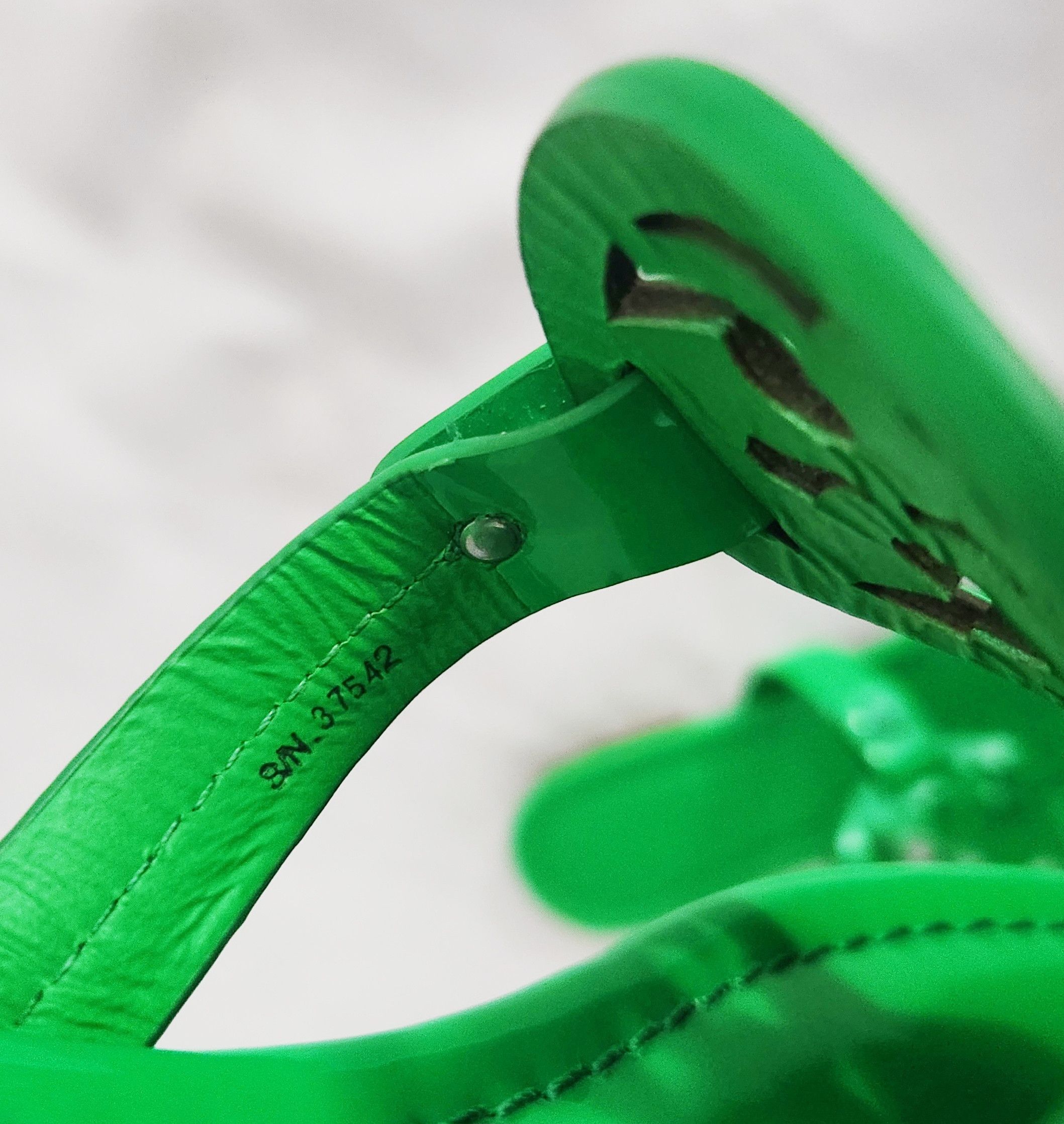 Designer × Tory Burch Tory Burch Miller Sandals Rare Fluo green Patent leather 8.5 Size US 8.5 / IT 38.5 - 18 Thumbnail