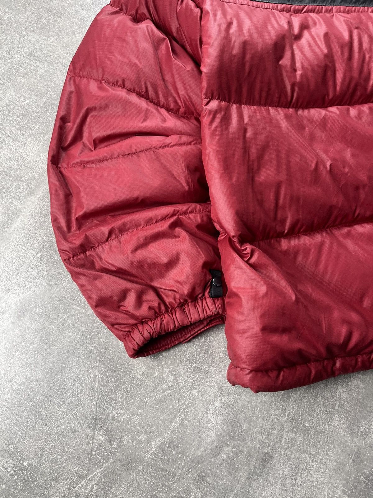 The North Face The North Face 700 Goose Down Puffer Nylon Jacket Red Black Size US L / EU 52-54 / 3 - 16 Thumbnail
