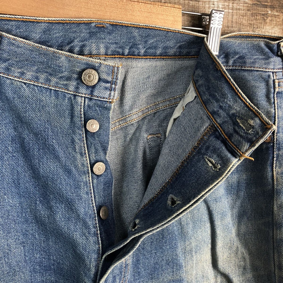 Levi's Levis 501 vintage ripped Blue Denim Pants #A2578 Size US 37 - 11 Thumbnail