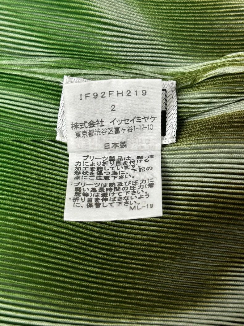 Issey Miyake Issey Miyake Green psychedelic radio-shaped pleated dress Size M / US 6-8 / IT 42-44 - 4 Thumbnail