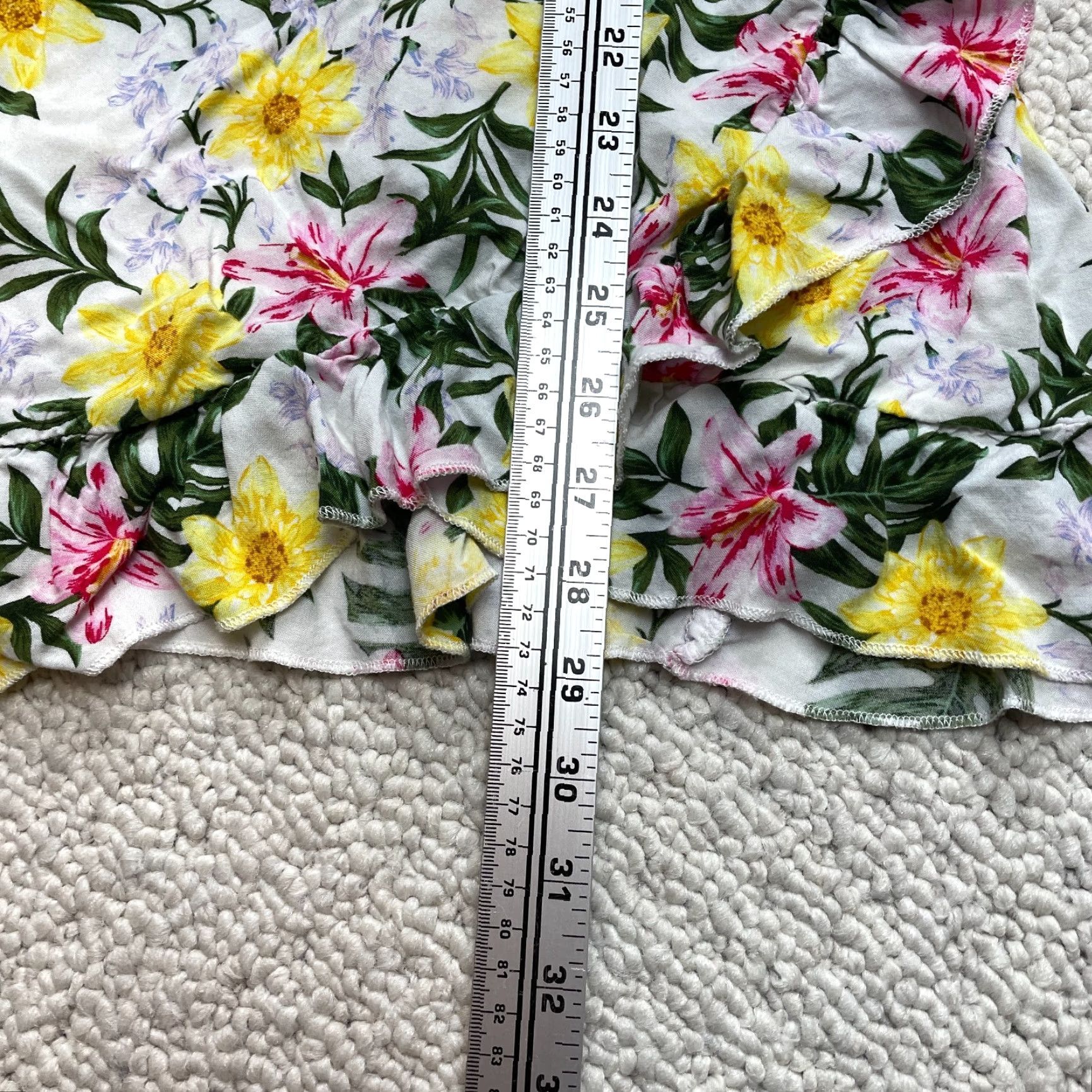 Vintage Hot Kiss Sundress White Floral Juniors S Sleeveless Midi Rayon Casual Dress Women Size S / US 4 / IT 40 - 3 Thumbnail