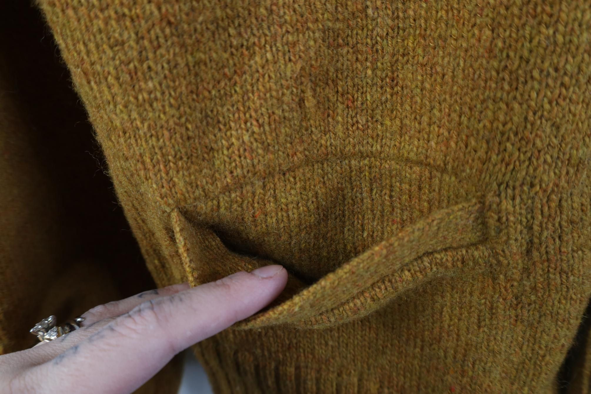 Vintage Vintage 60s Streetwear Cobain Sweater Mustard Yellow USA Size US L / EU 52-54 / 3 - 8 Thumbnail