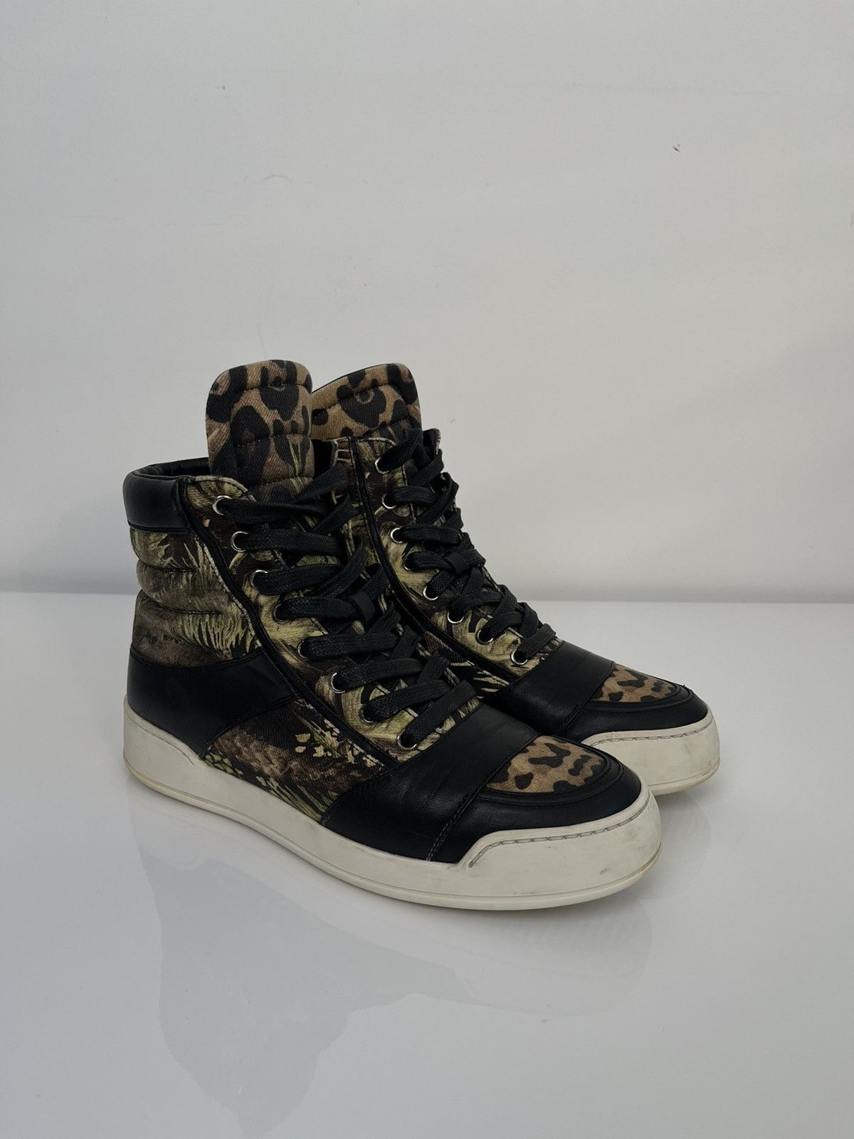 Balmain Basket Safari Cuir Hi-Top Sneakers
