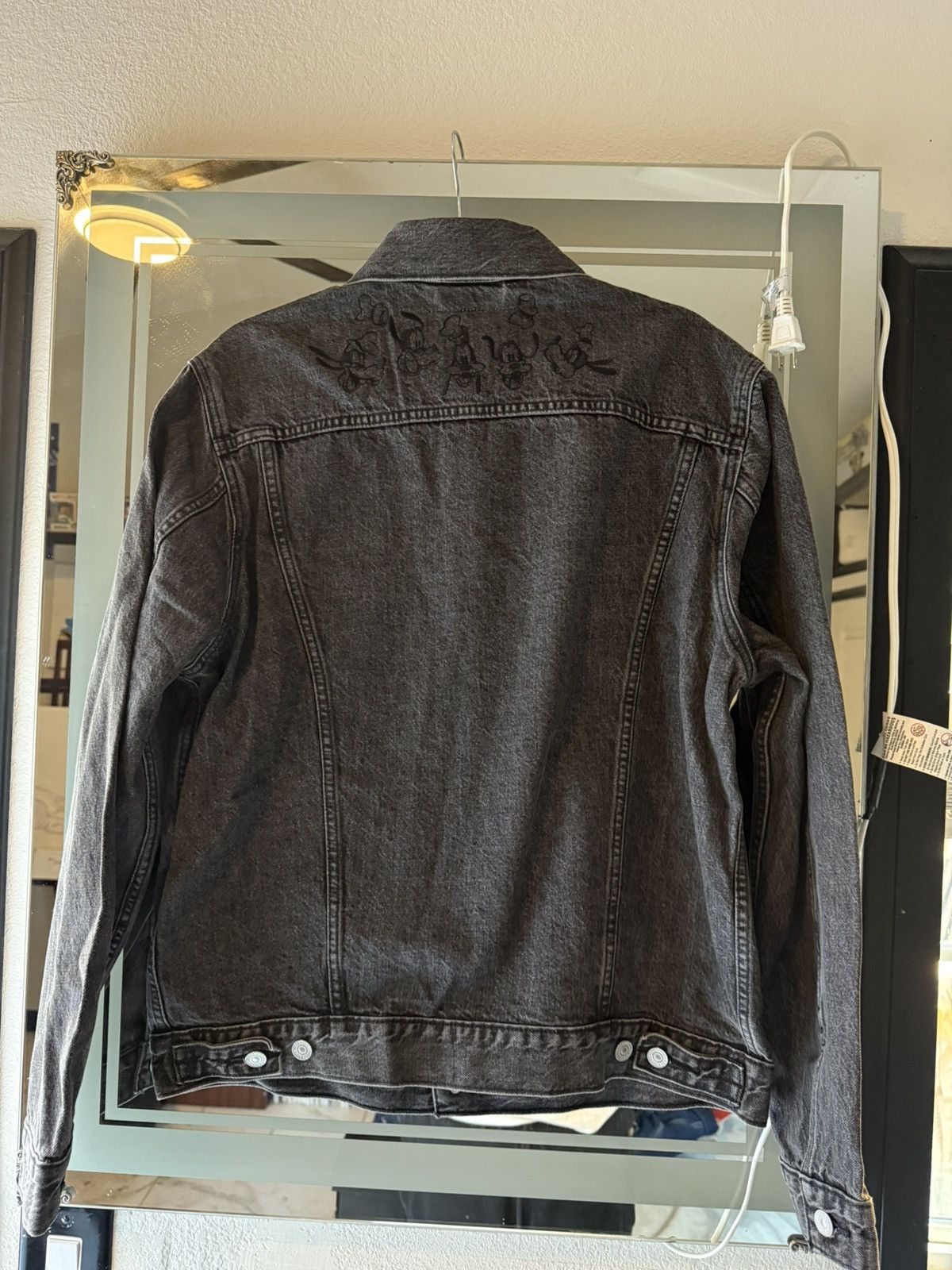 Disney × Levi's Disney x Levi’s Size US M / EU 48-50 / 2 - 3 Thumbnail