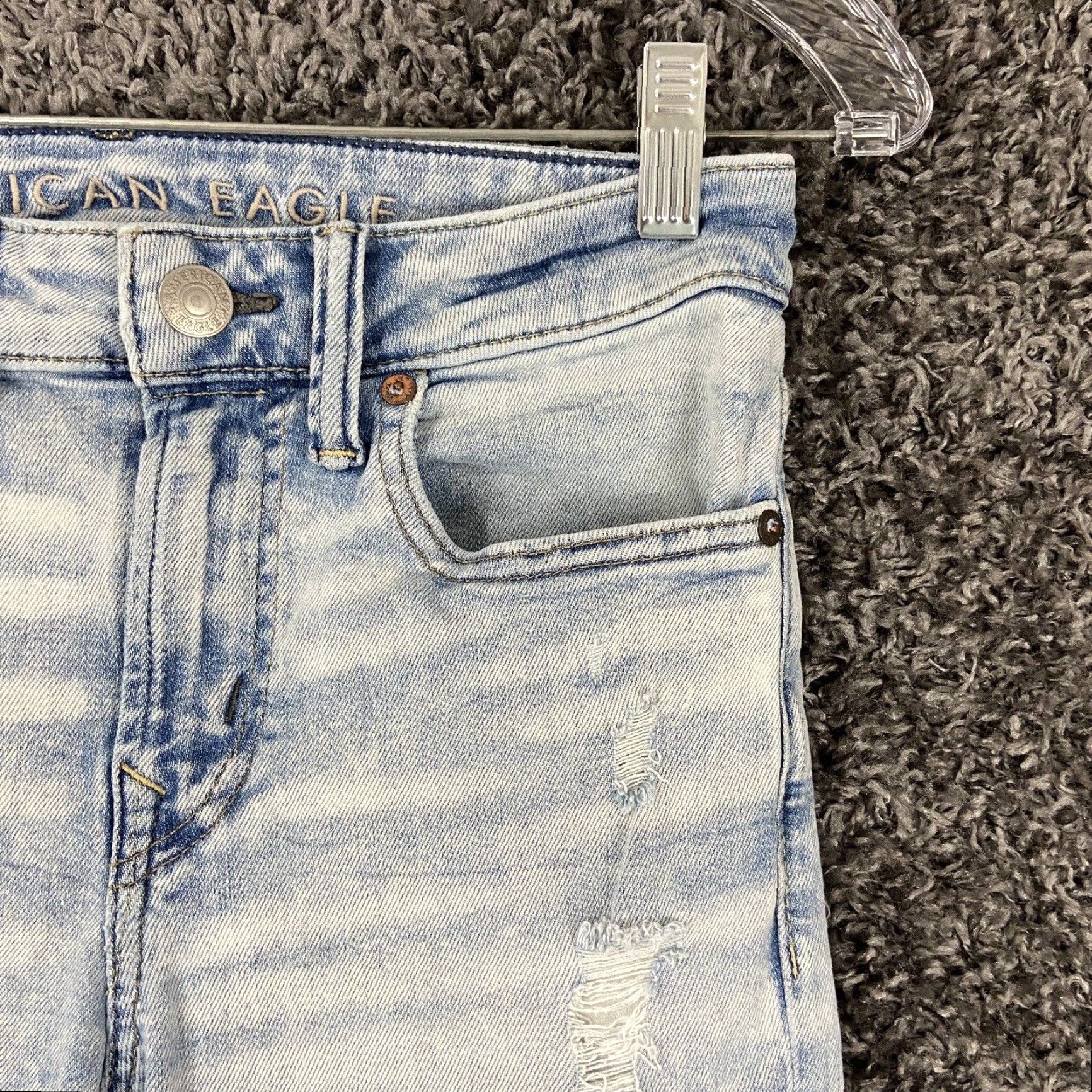 American Eagle Outfitters AMERICAN EAGLE Skinny Distressed Light Wash Blue Jeans Regular Fit Men’s 28x27 Size US 28 / EU 44 - 4 Thumbnail
