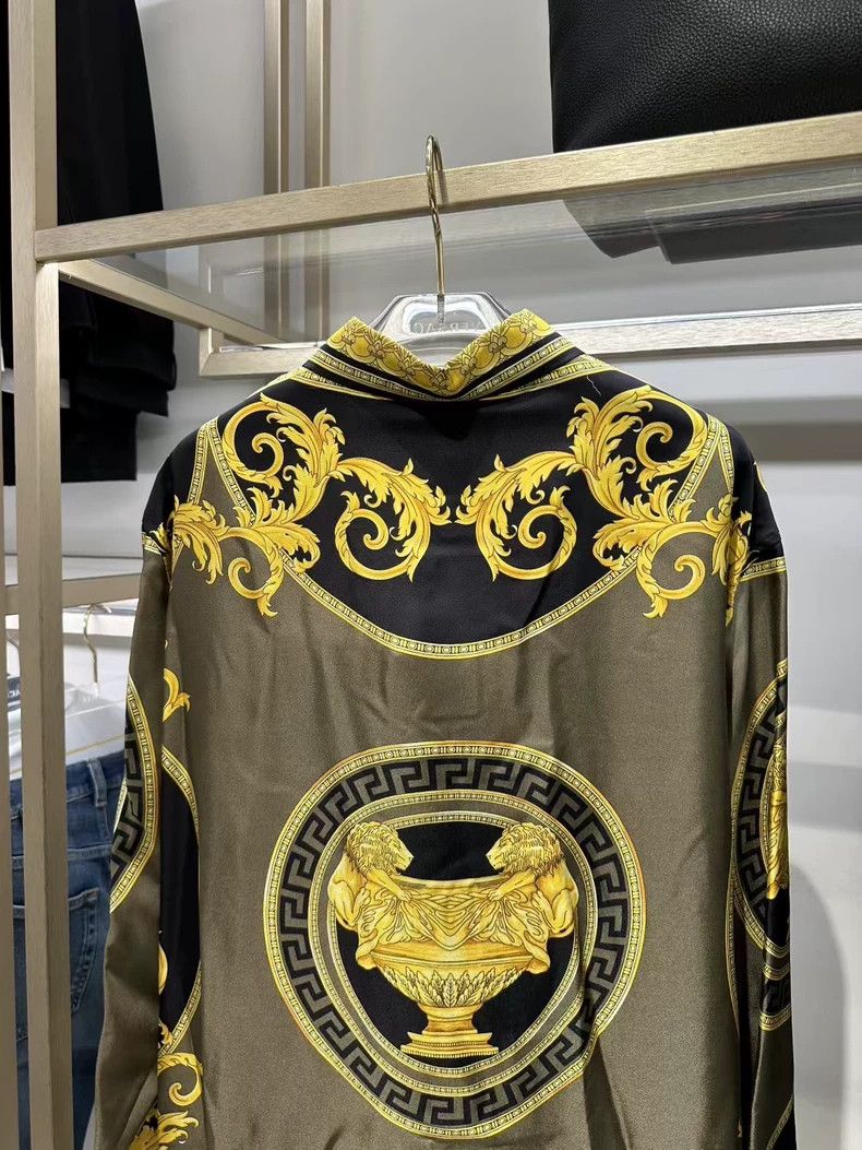 Versace Versace Silk shirt Size US L / EU 52-54 / 3 - 4 Thumbnail