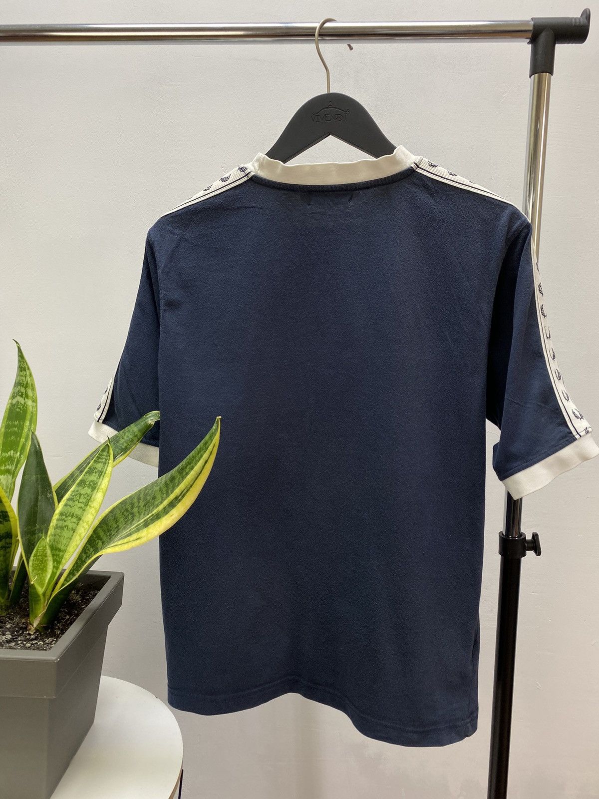 Fred Perry × Vintage Vintage Fred Perry T-Shirt Mini Logo Lamps Streetwear Y2K Size US L / EU 52-54 / 3 - 17 Thumbnail