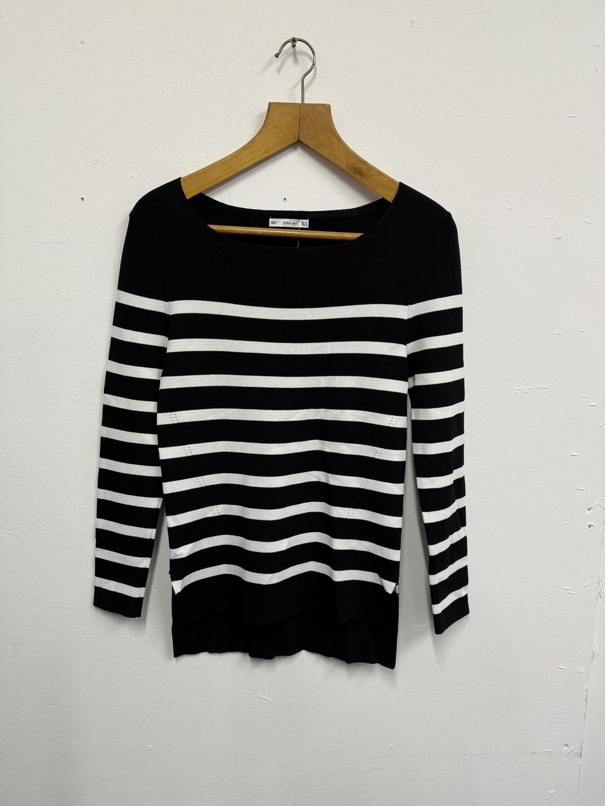 Zara Zara Black and White Knit Striped Long Sleeve Sweater Size M / US 6-8 / IT 42-44 - 1 Thumbnail