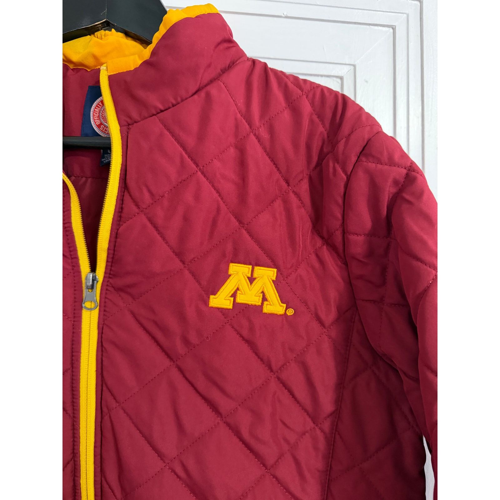 G-III Minnesota Gophers Quilted Jacket Women's Size Large Size L / US 10 / IT 46 - 2 Thumbnail