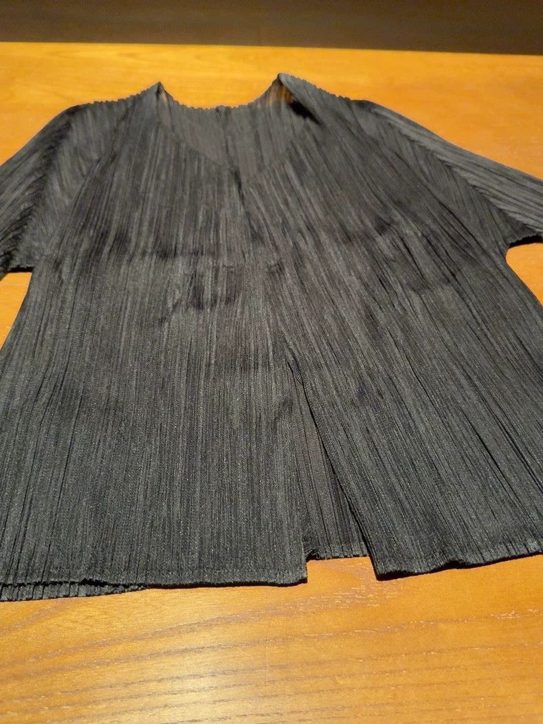 Issey Miyake Issey Miyake Black pleated coat Size L / US 10 / IT 46 - 3 Thumbnail