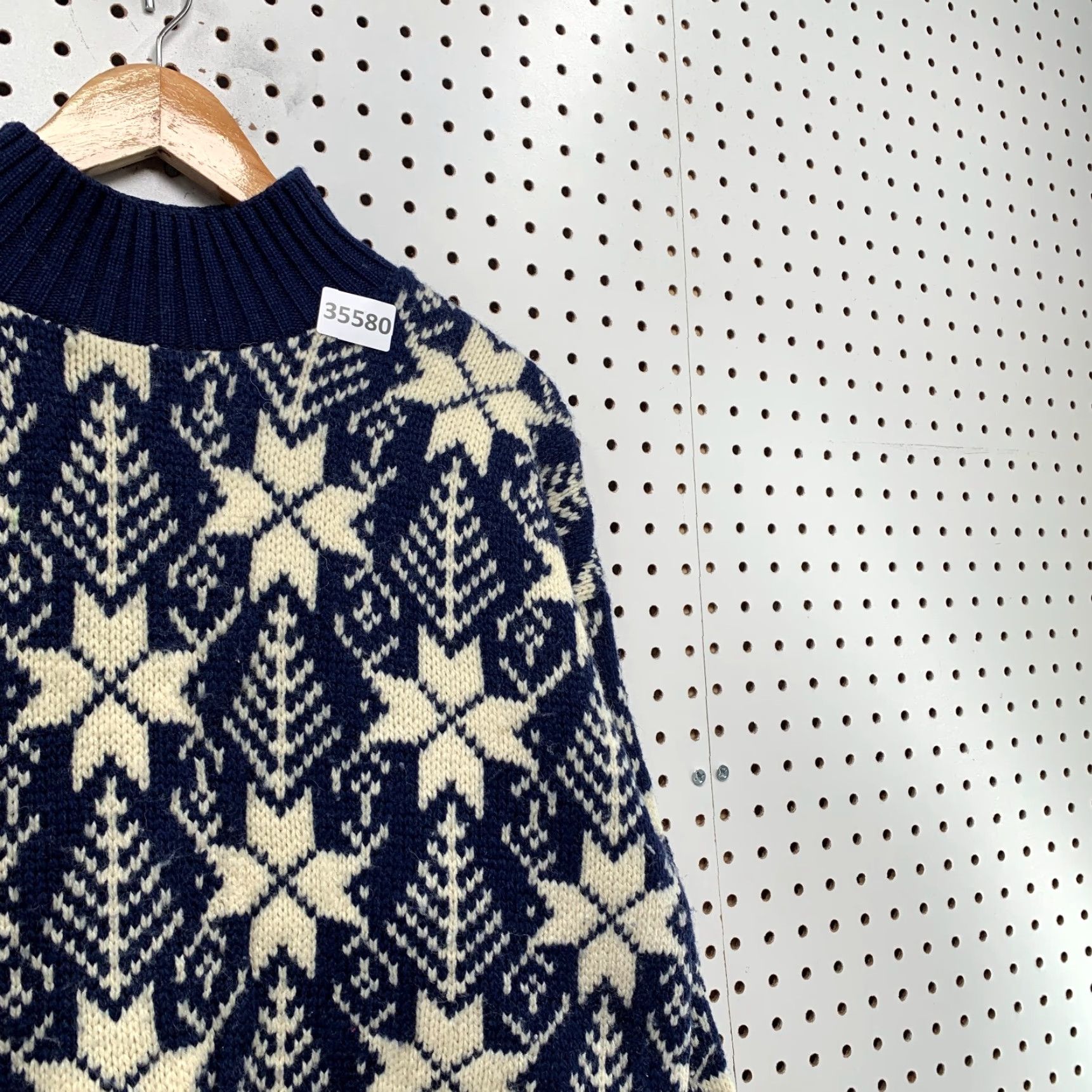Vintage VINTAGE Lord & Jeff Knit Sweater Women L Blue Snowflake 22x23.5 Cardigan Crew Neck Long Sleeve Mens? Size L / US 10 / IT 46 - 5 Thumbnail