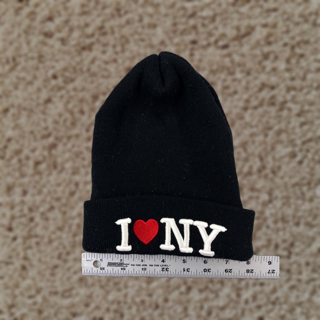 Vintage Womens I Love New York Beanie Toque Black One Size Embroidered 100% Acrylic Size ONE SIZE - 1 Thumbnail