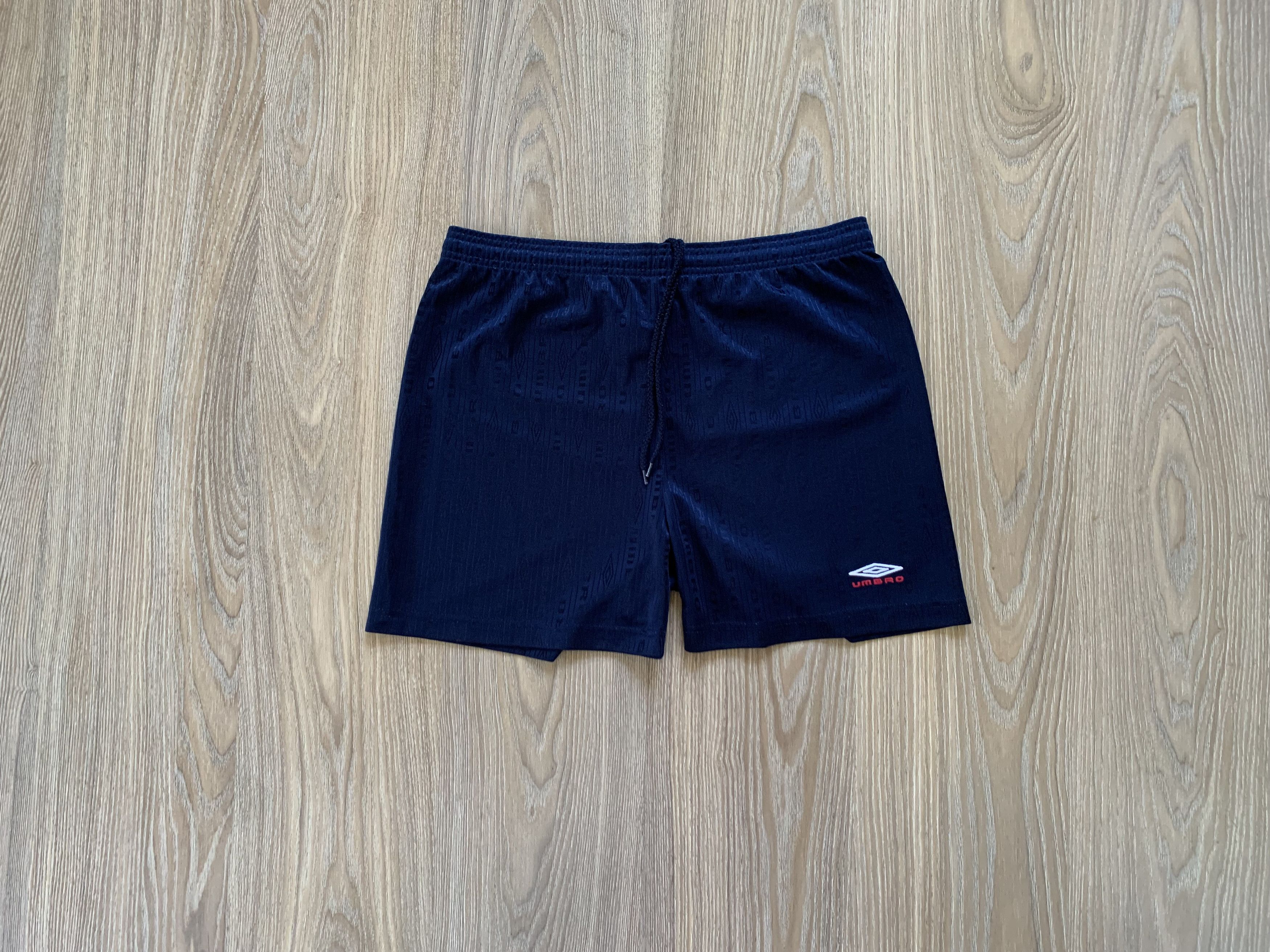 Umbro × Vintage Vintage Umbro Monograme Football Soccer Shorts Size US 30 / EU 46 - 9 Thumbnail