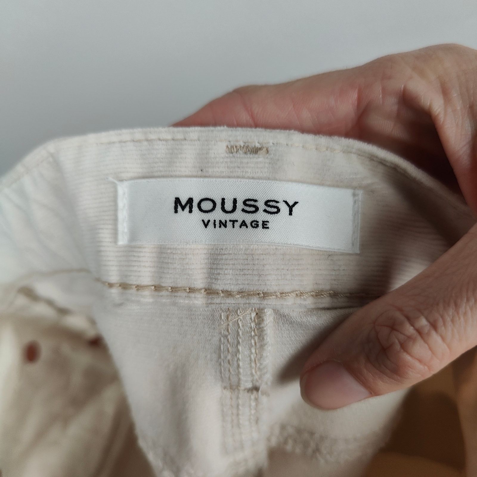 Other Moussy Vintage Corduroy Pants Womens 24 Cream Straight Leg Size 24" / US 00 / IT 34 - 7 Thumbnail